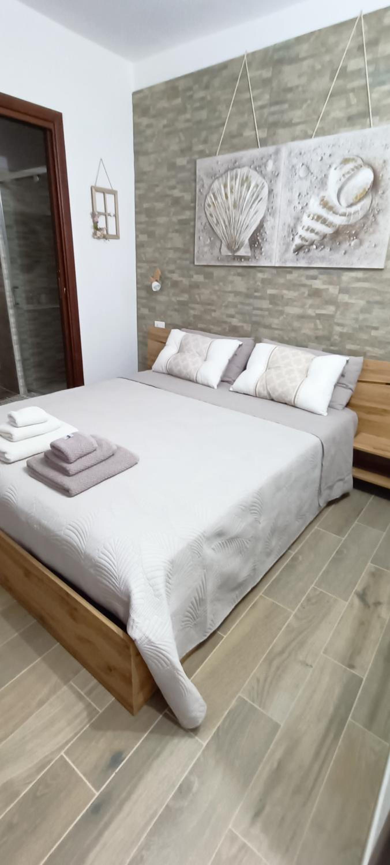 Double Room - Photo 6