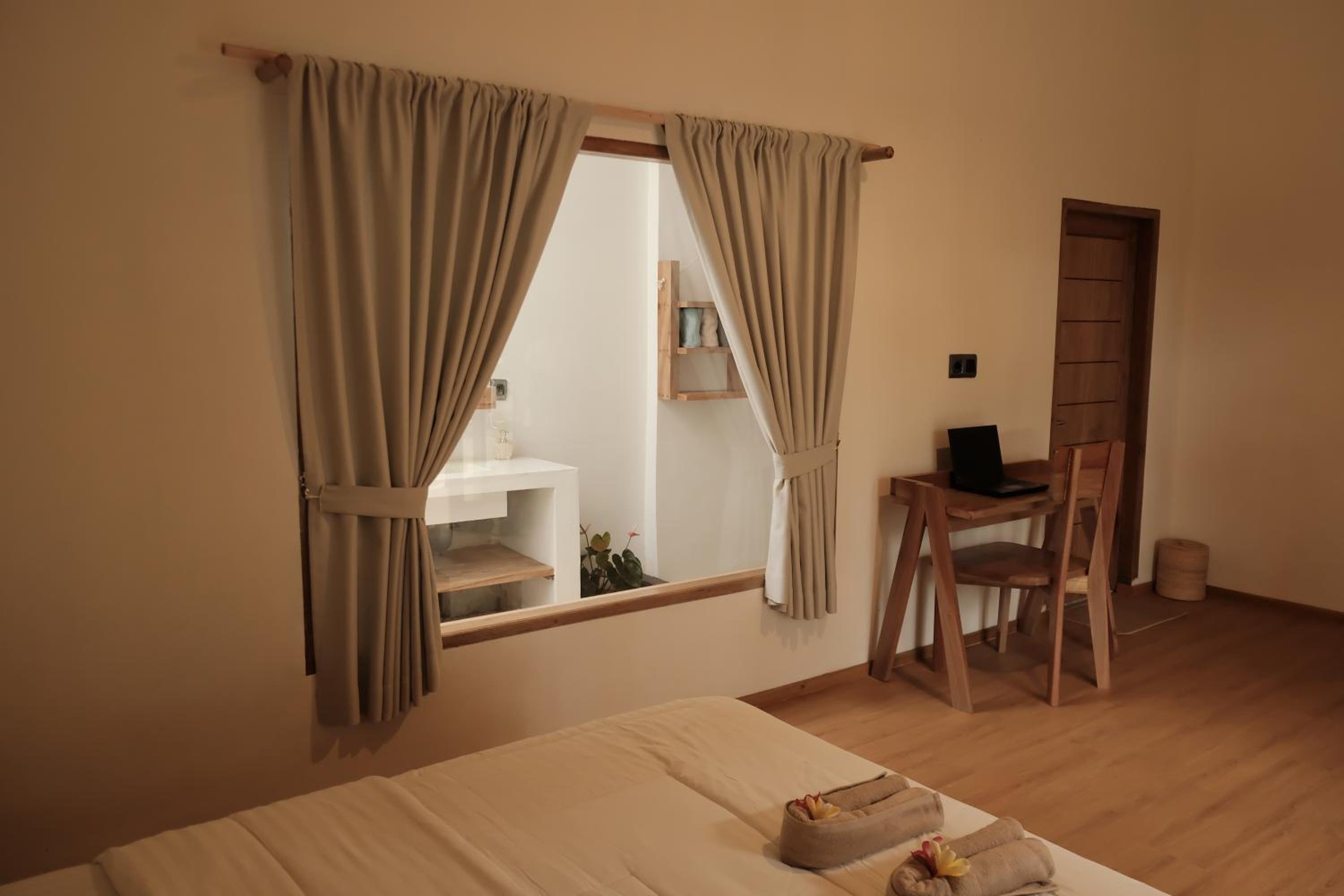 Deluxe Twin Room photo 3