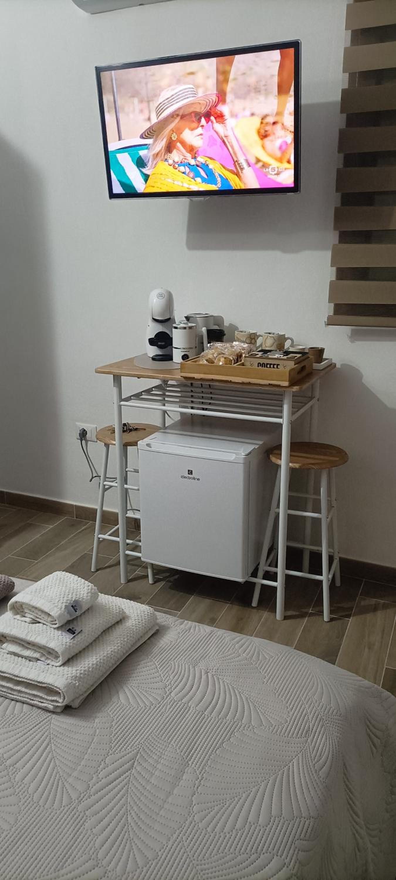 Double Room - Photo 4