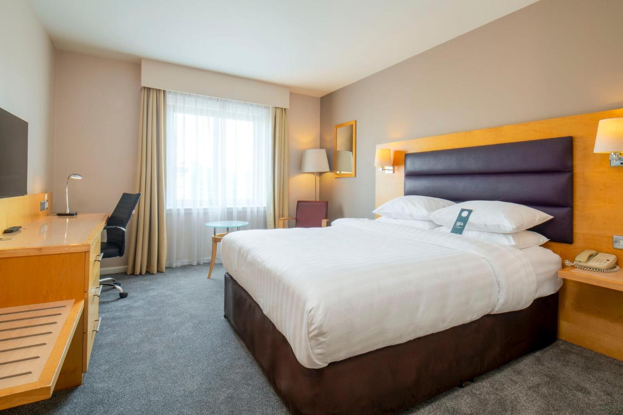 Standard Queen Room - Photo 15
