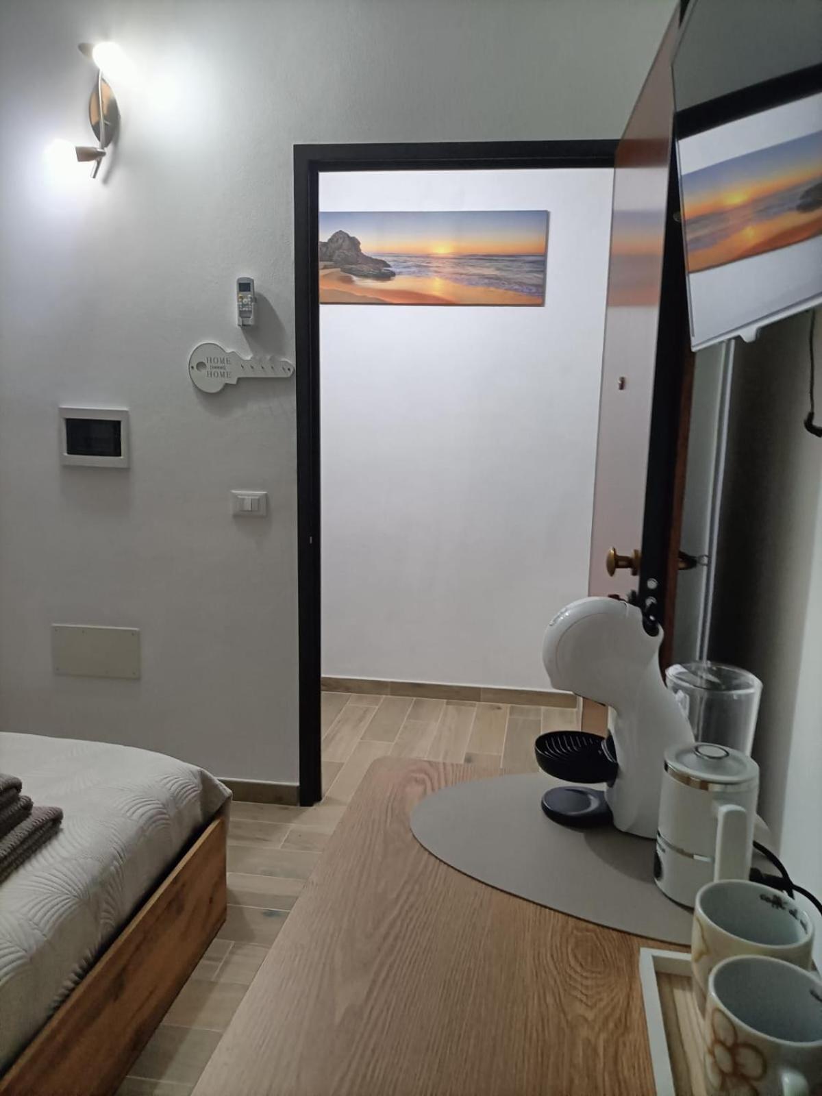 Double Room - Photo 11
