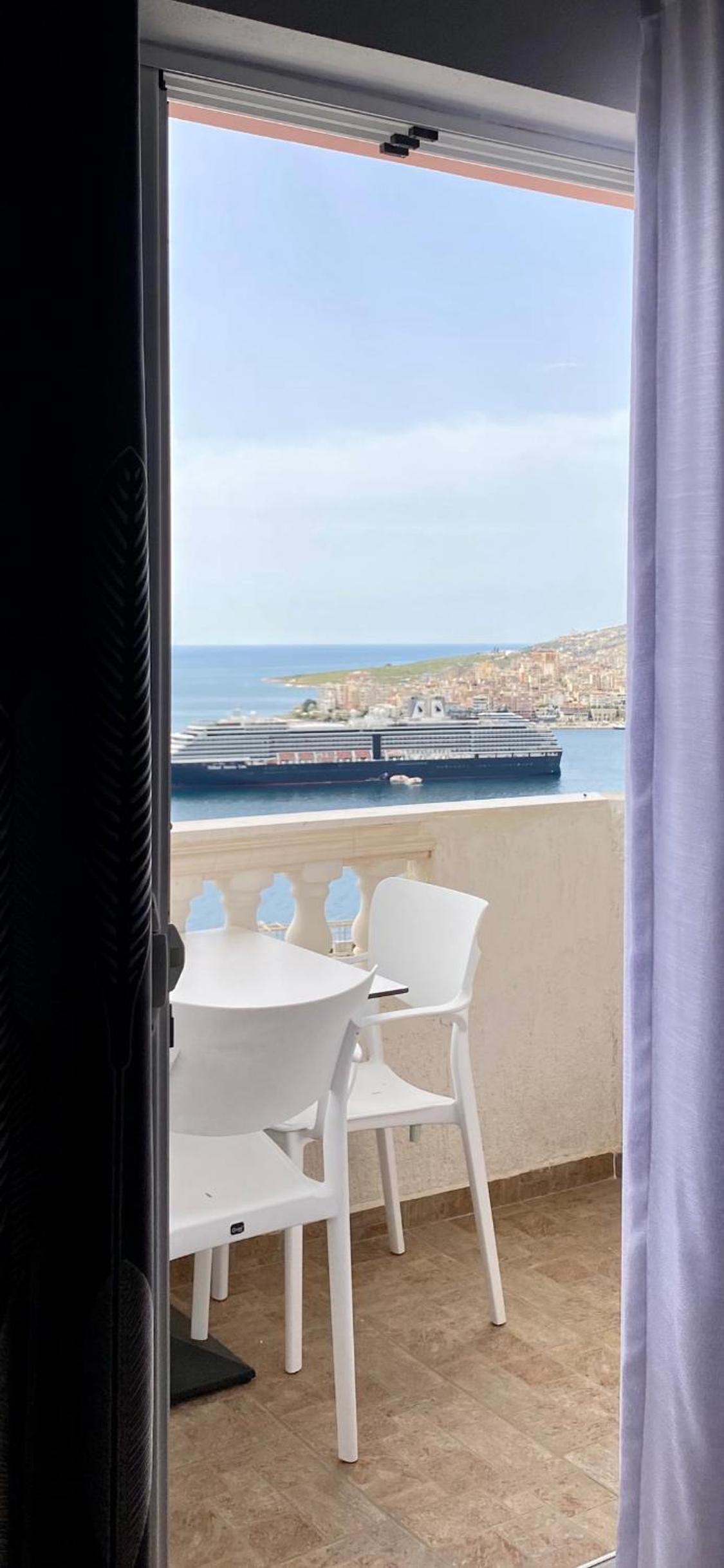 Family Two-Bedroom Apartment With View