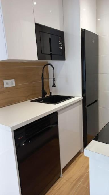 Three-Bedroom House photo 2