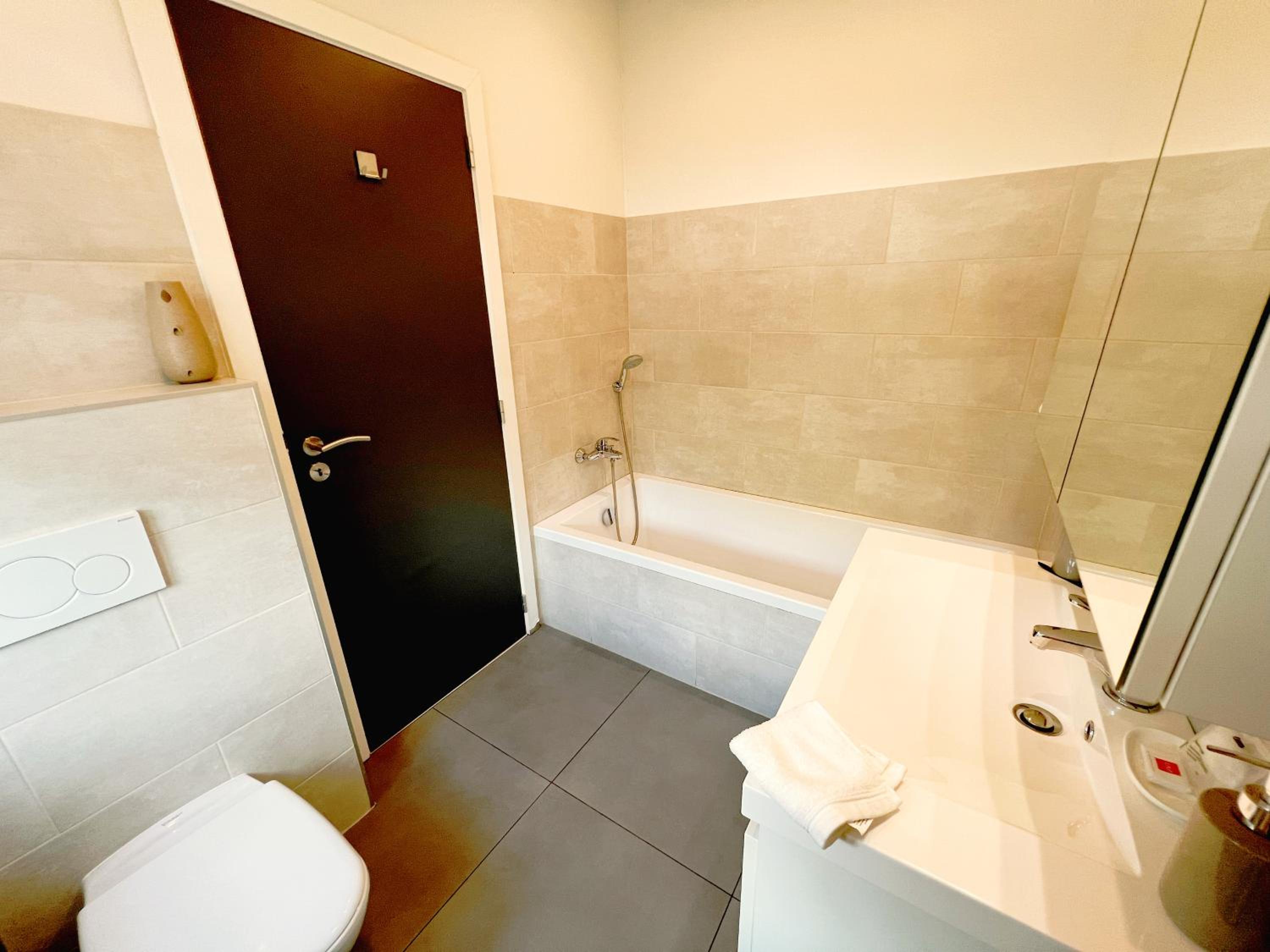 Twin Room With Balcony photo 2