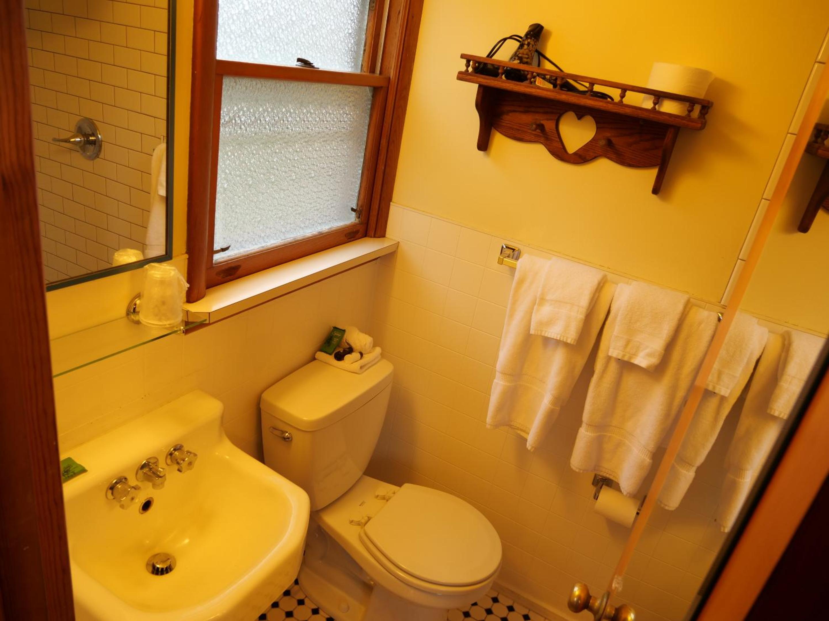 Deluxe Triple Room photo 2