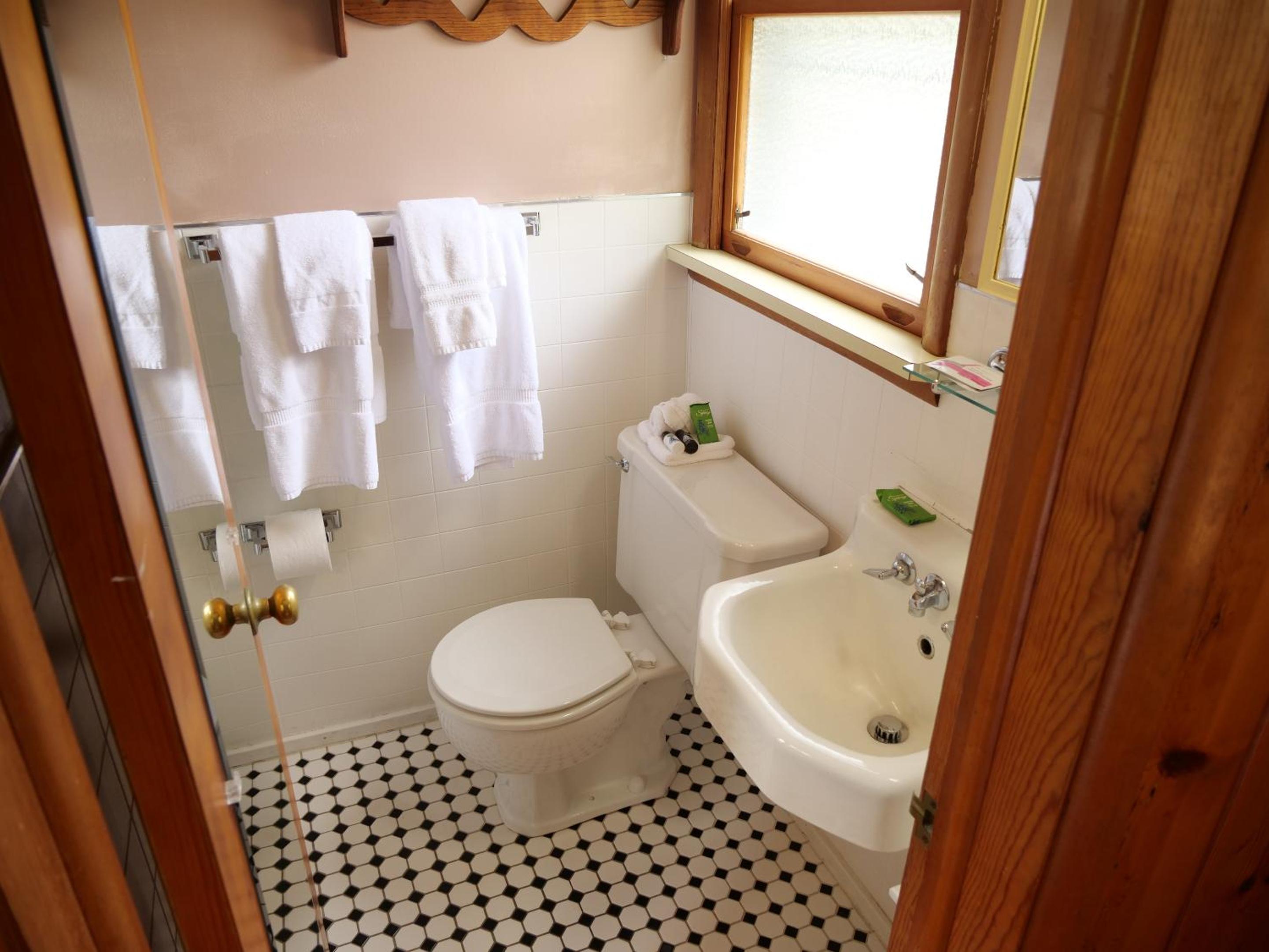 Deluxe King Room photo 2