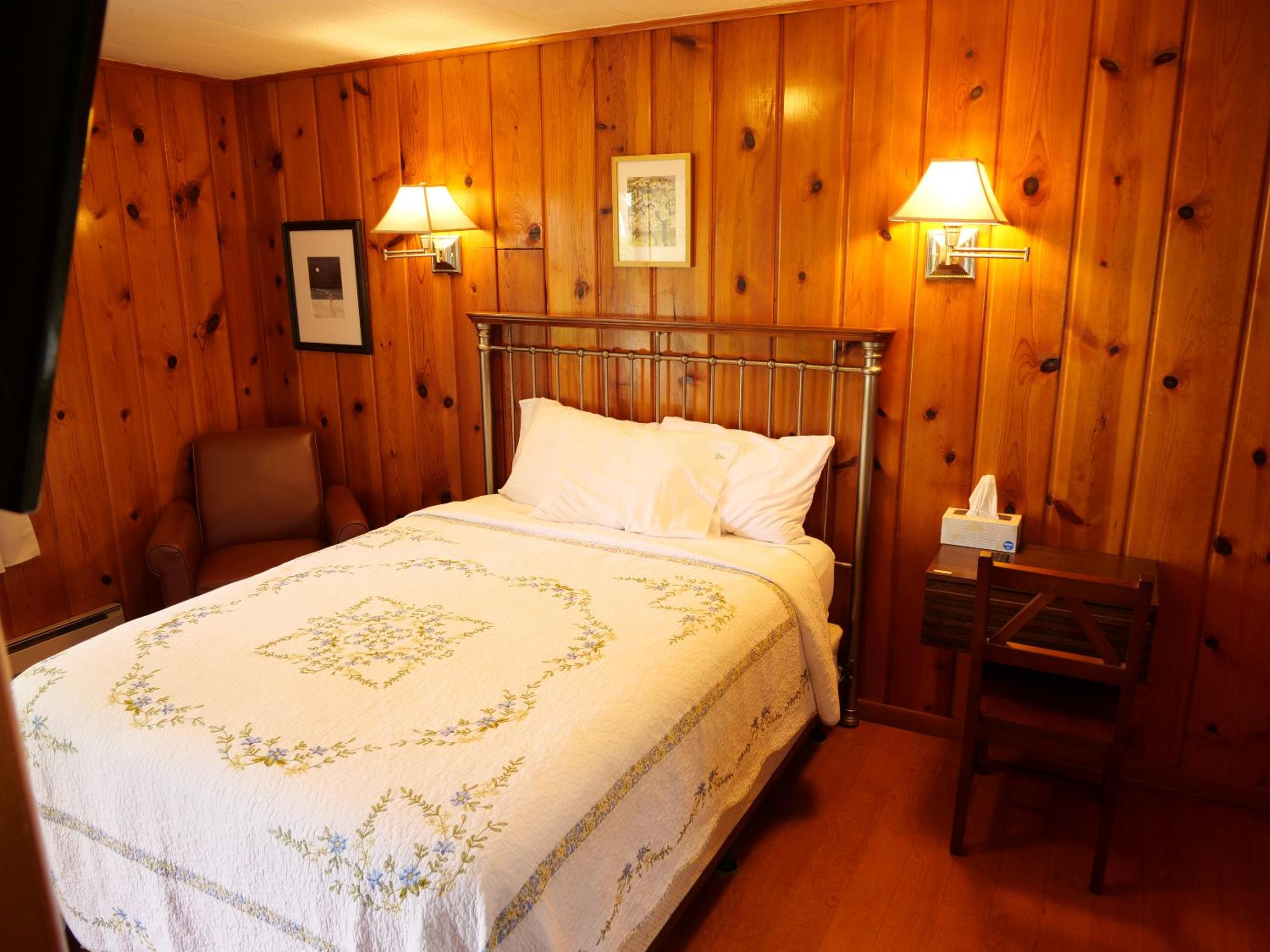 Deluxe Queen Room photo 2