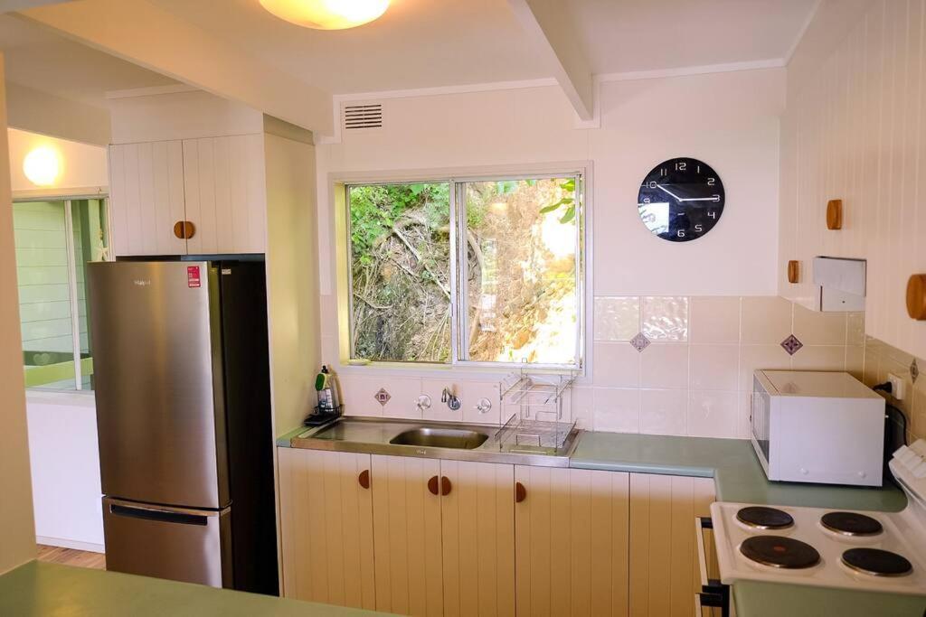 Three-Bedroom House photo 2