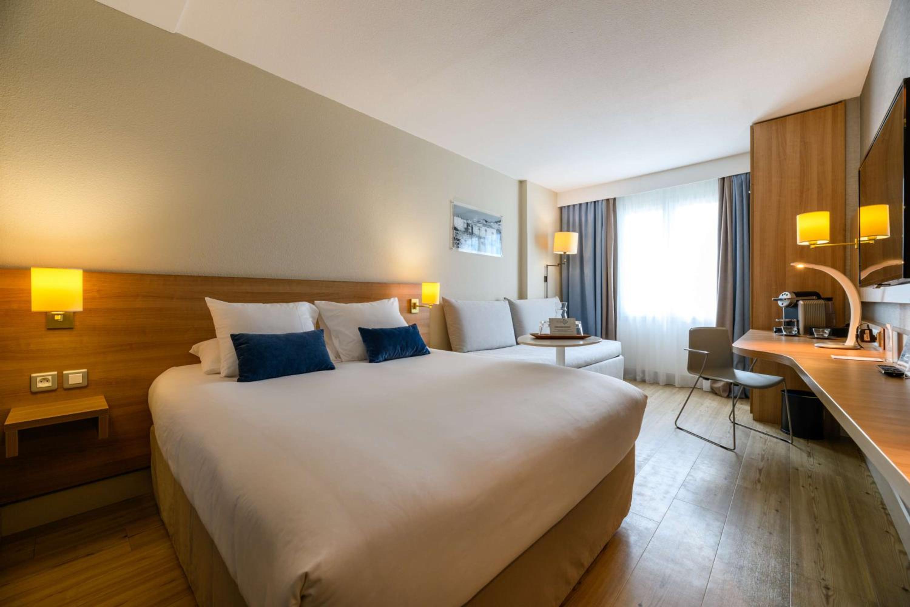 Superior Queen Room