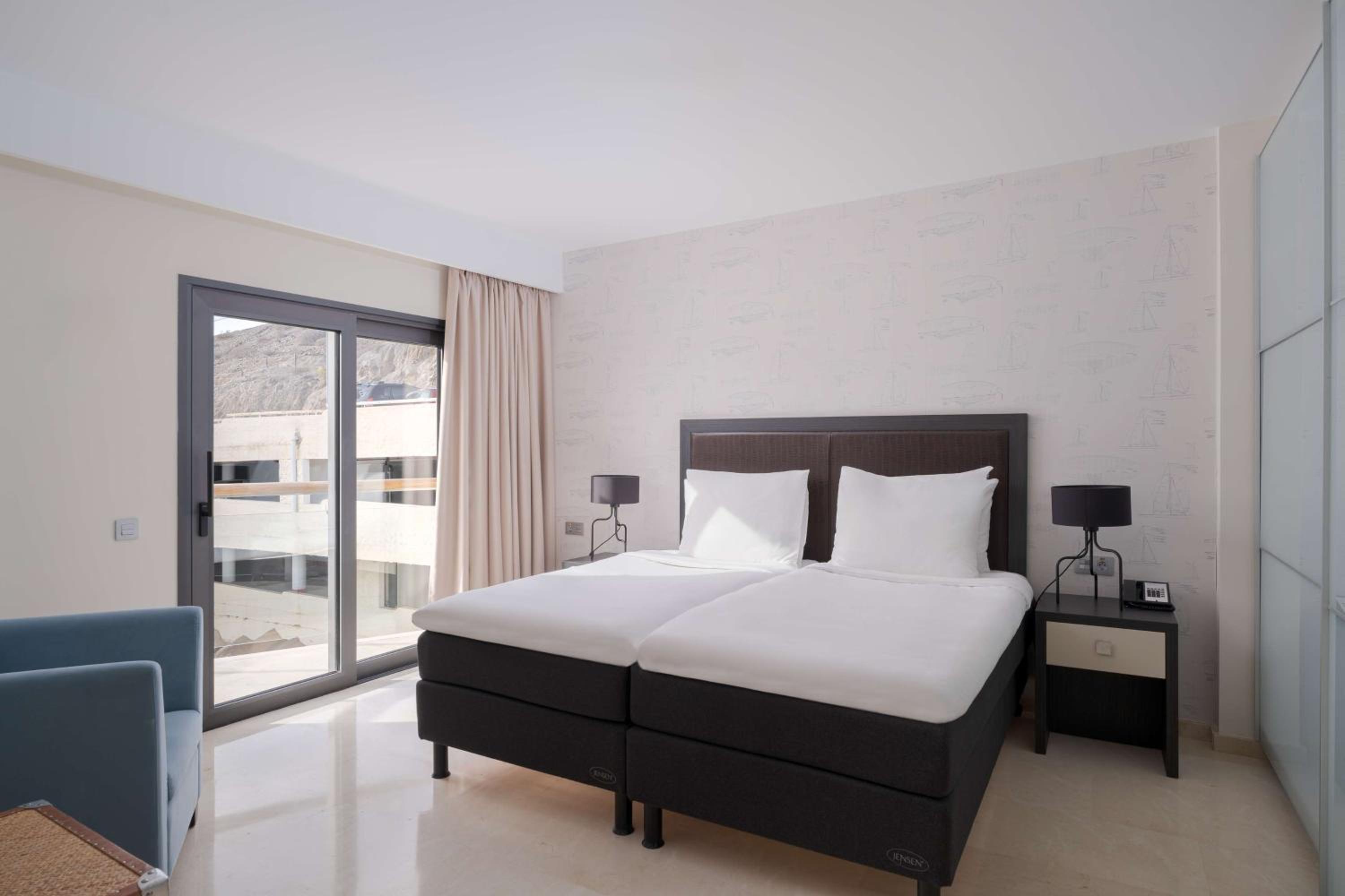 Premium Suite- 3 Bedroom & Sea View - Photo 15