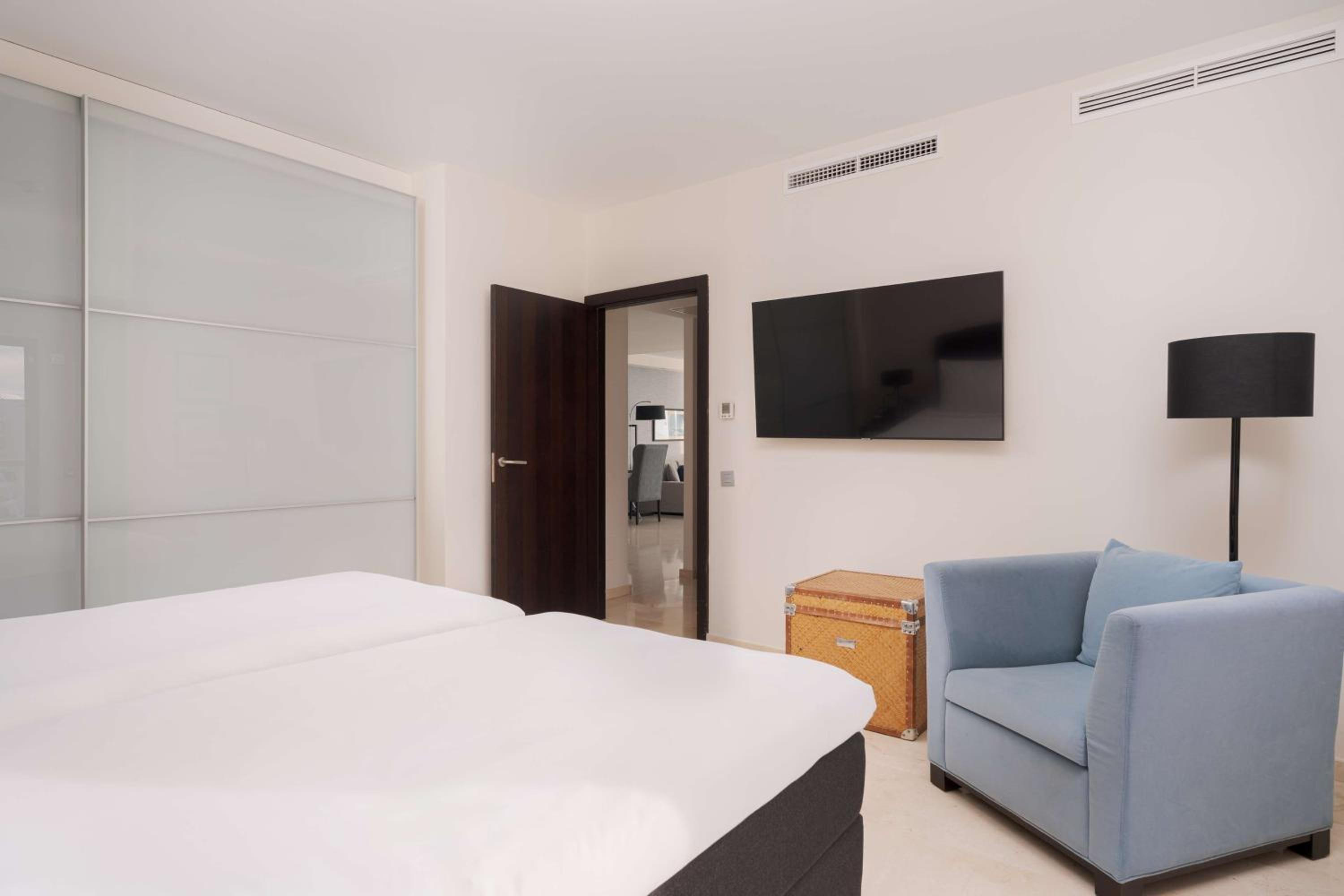 Premium Suite- 3 Bedroom & Sea View - Photo 17