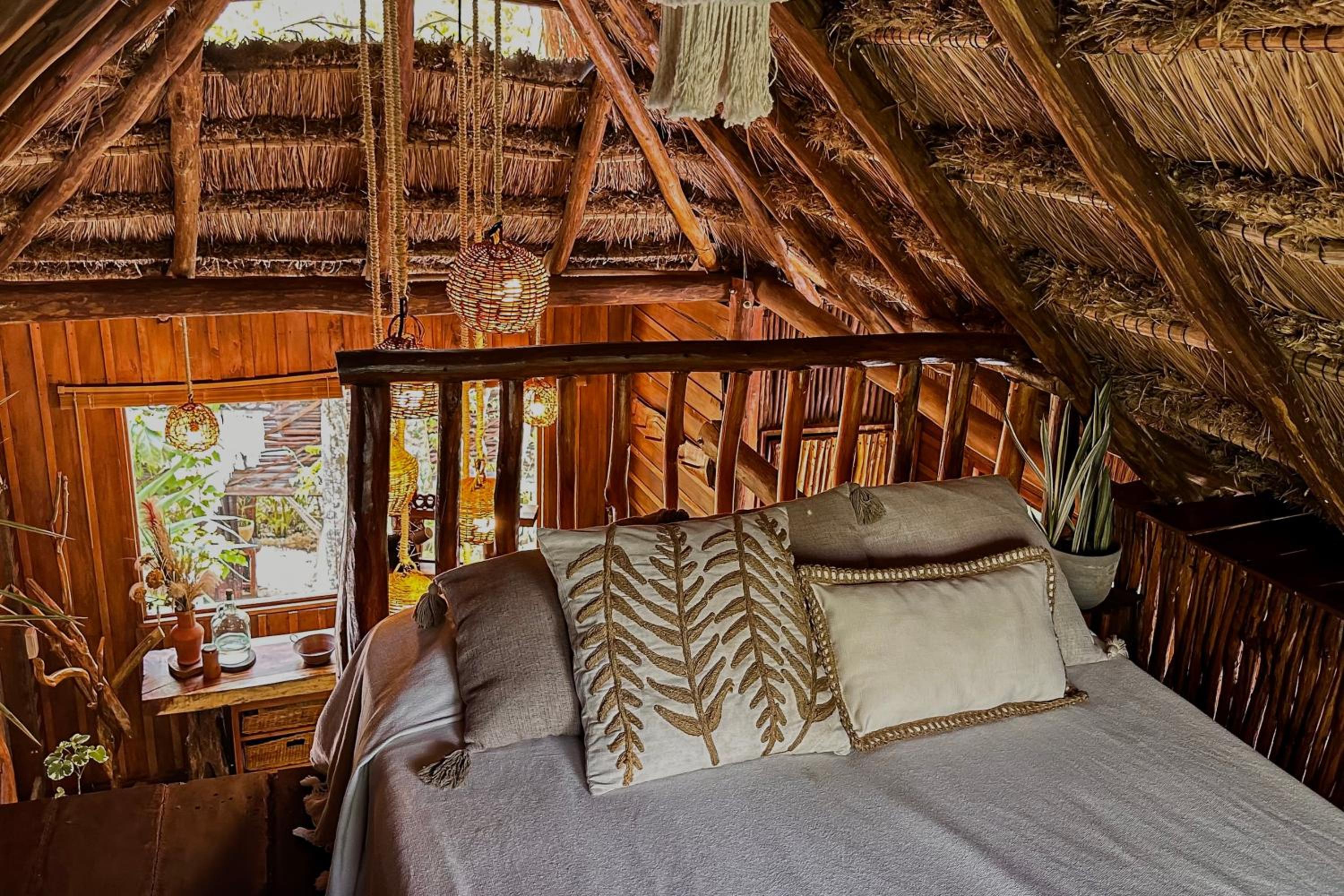 Double Room with Private External Bathroom - Photo 4