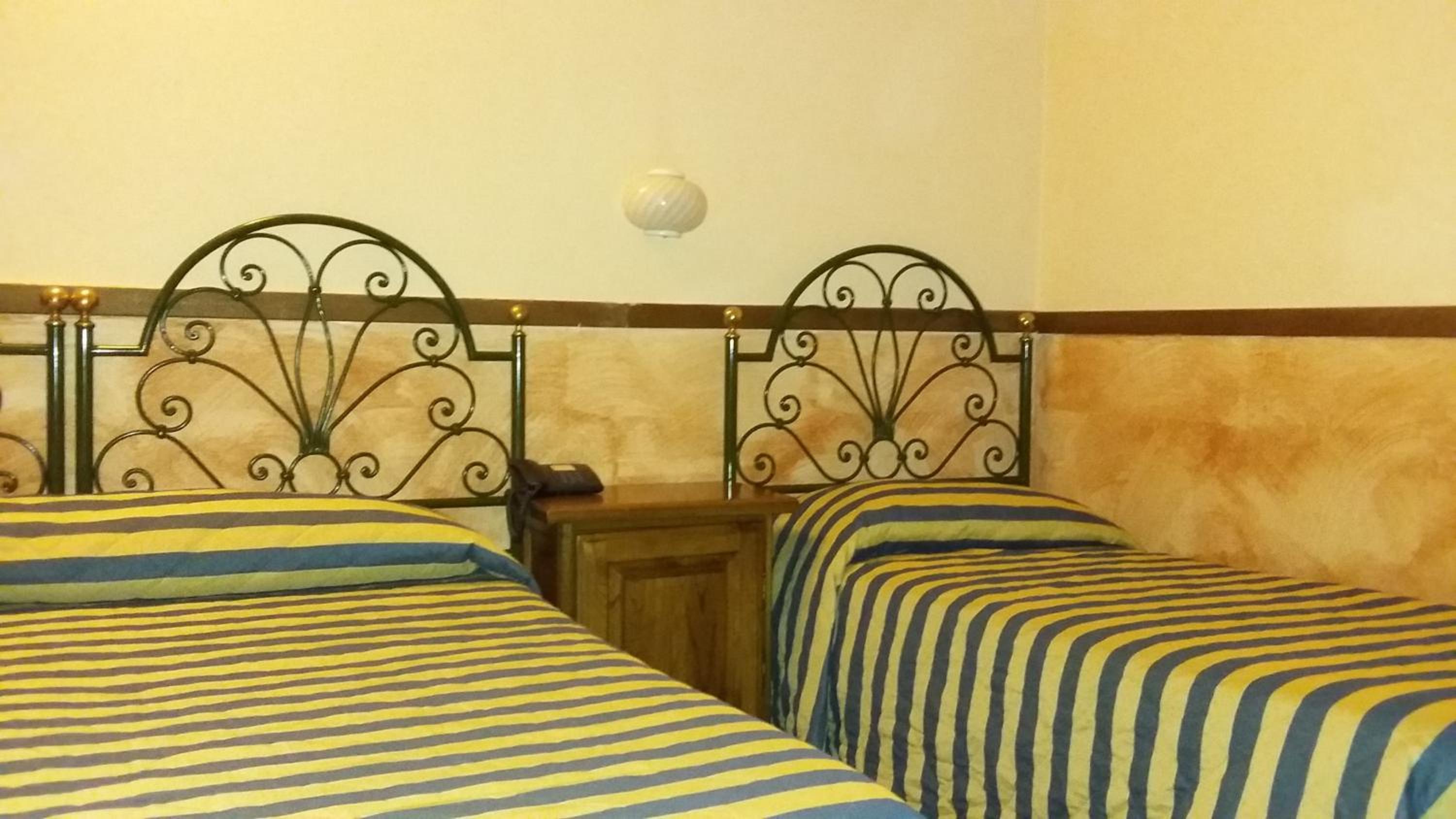 Triple Room - Photo 11