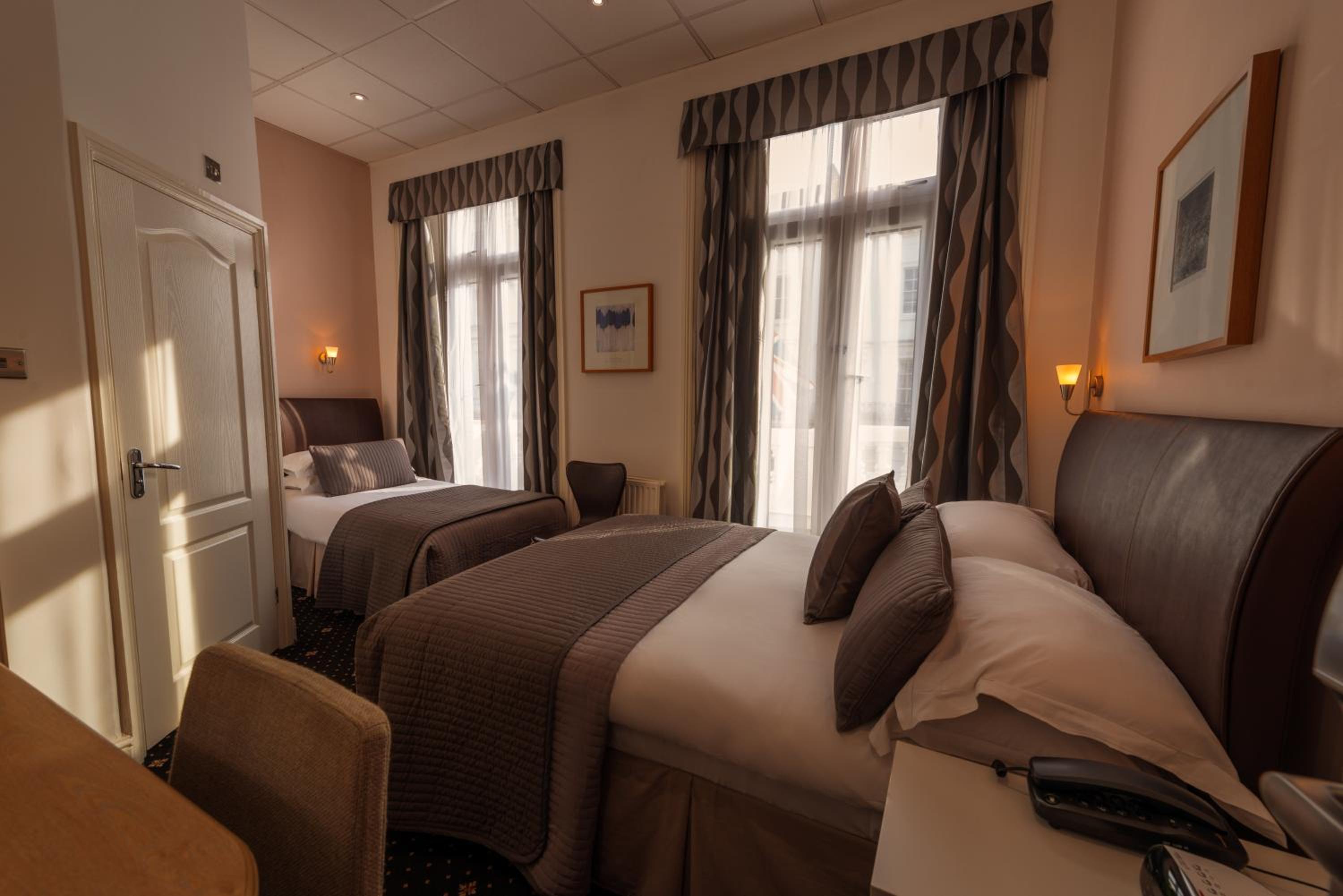 Superior Twin Room photo 1