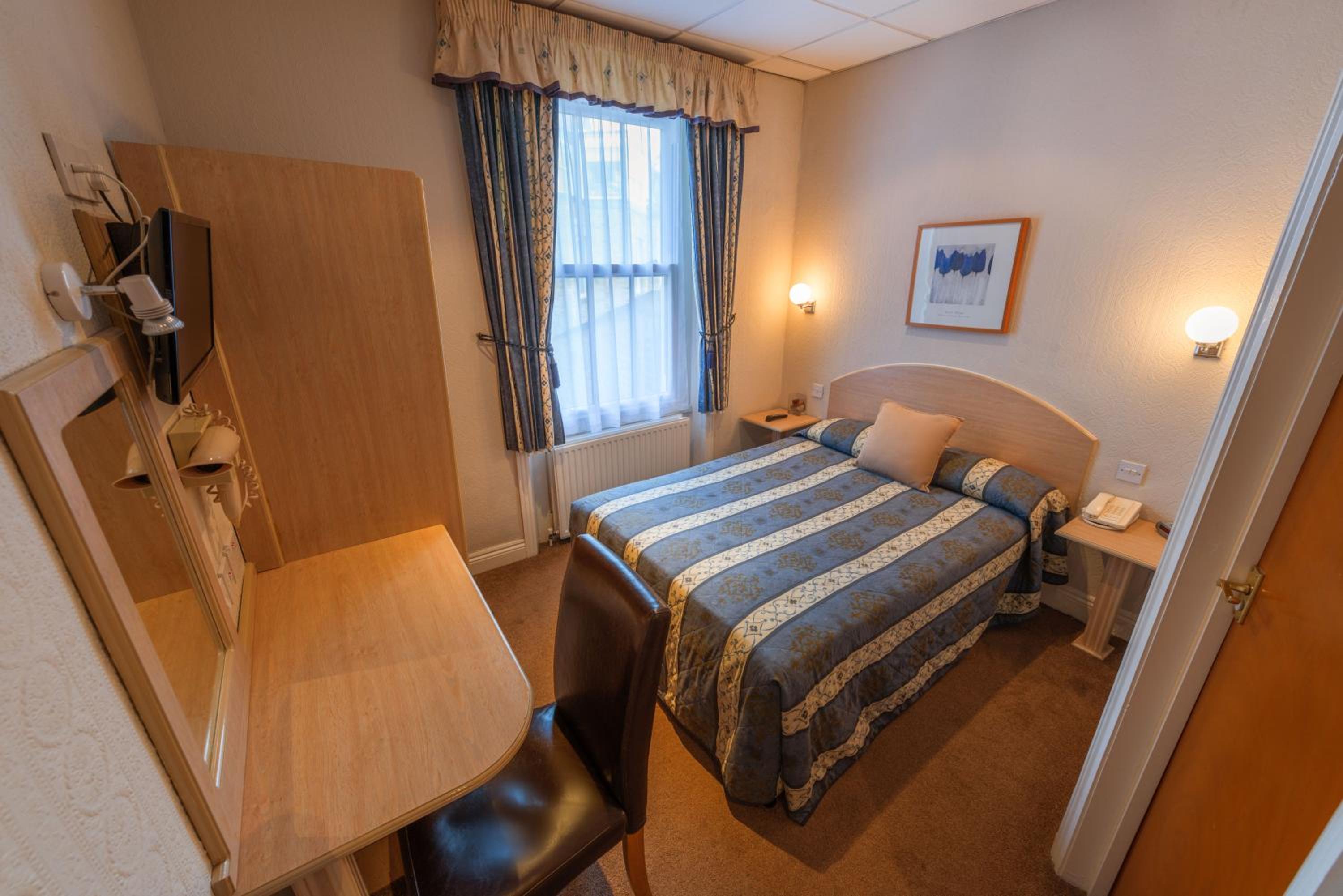 Classic Double Room
