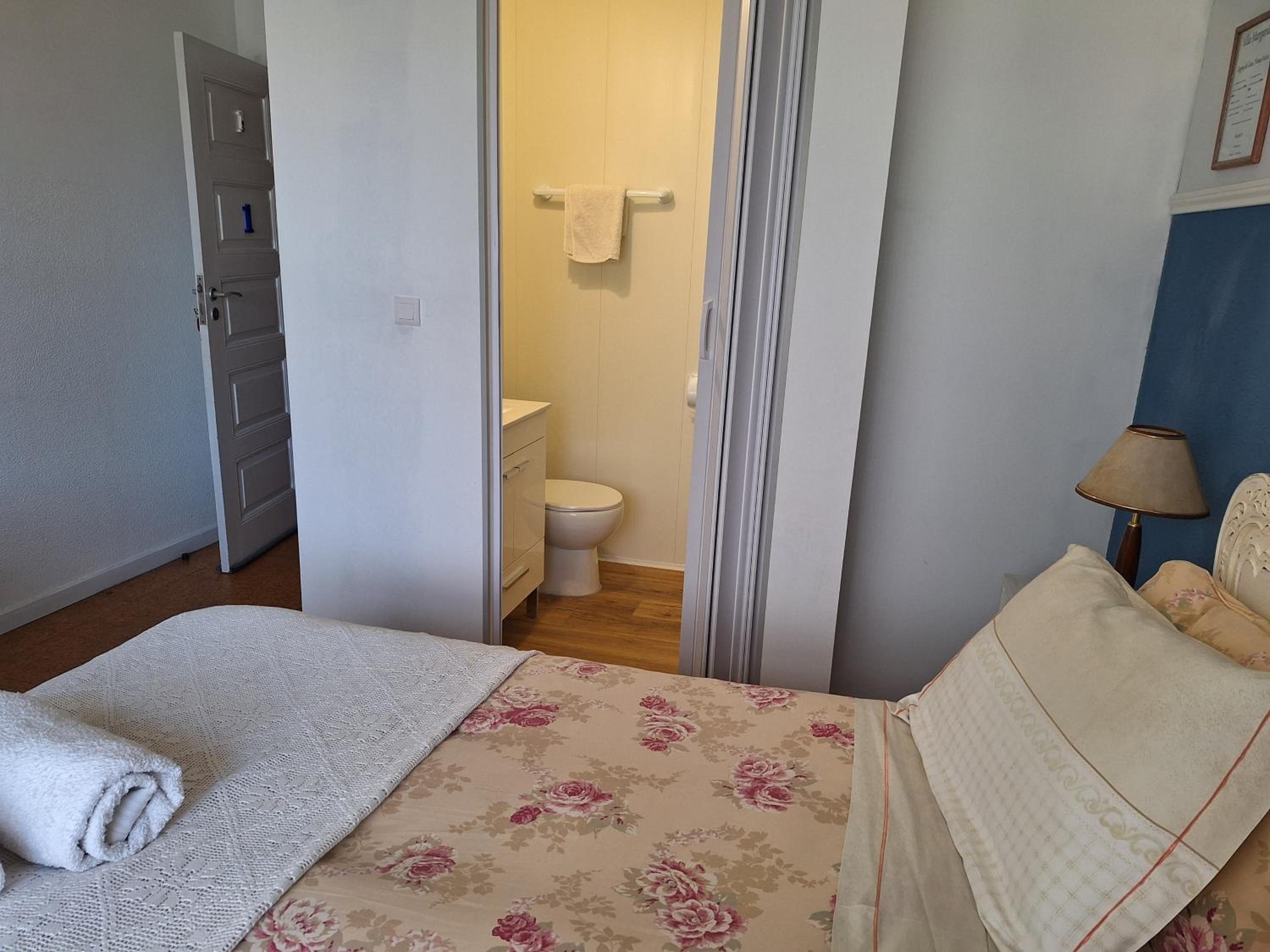 Queen Room with Garden View photo 2