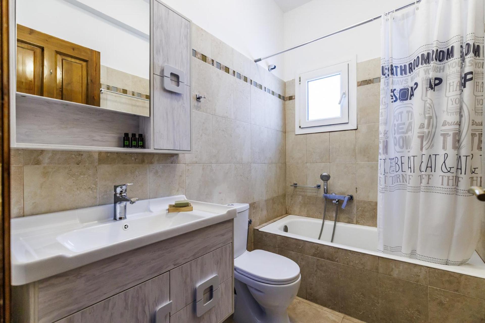Drie-slaapkamer appartement photo 3