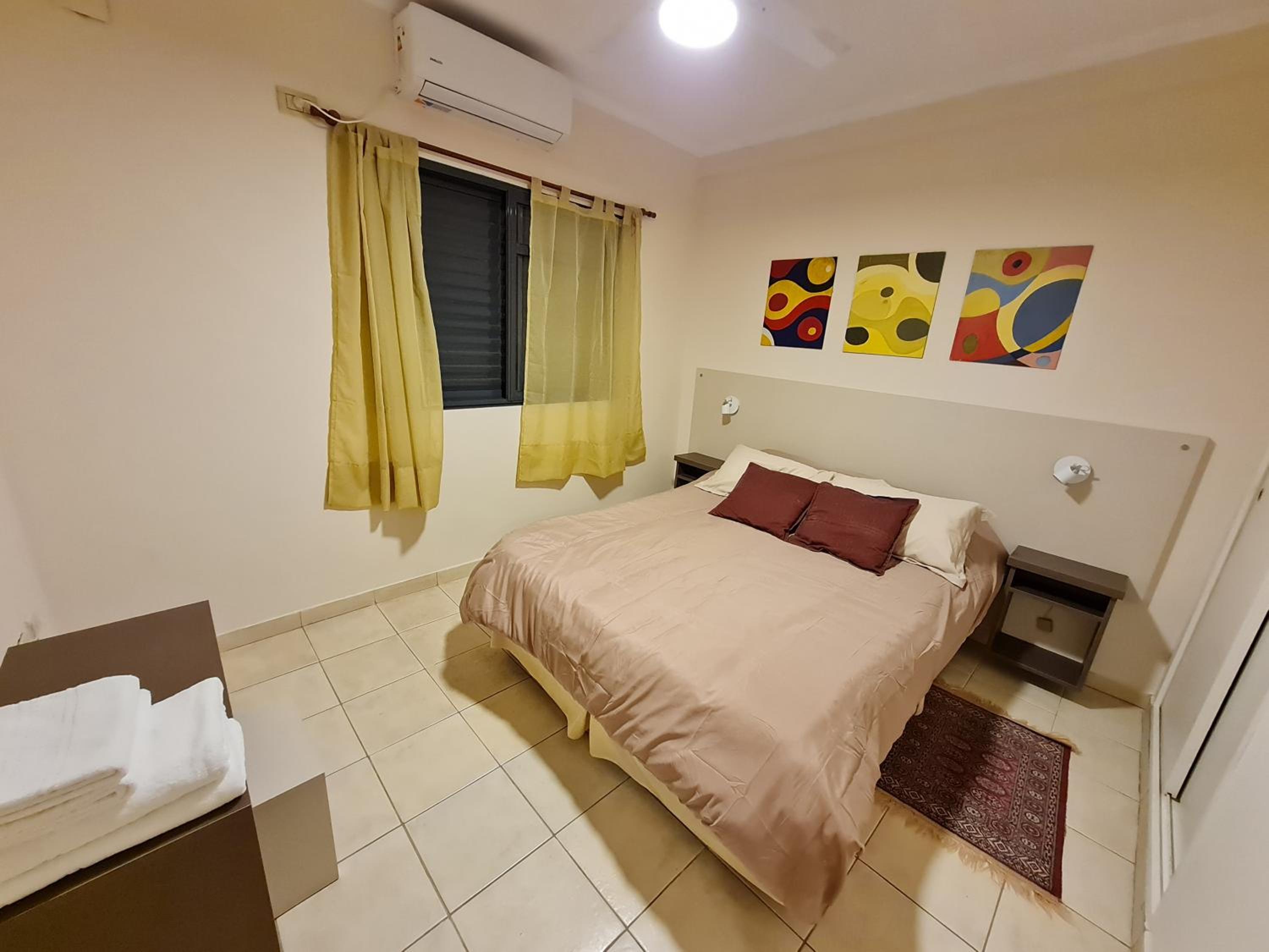 One-Bedroom Apartment photo 1