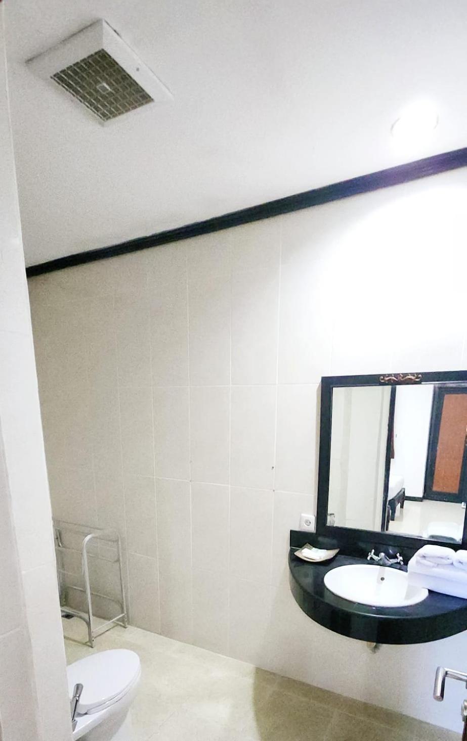 Standard Twin Room photo 3