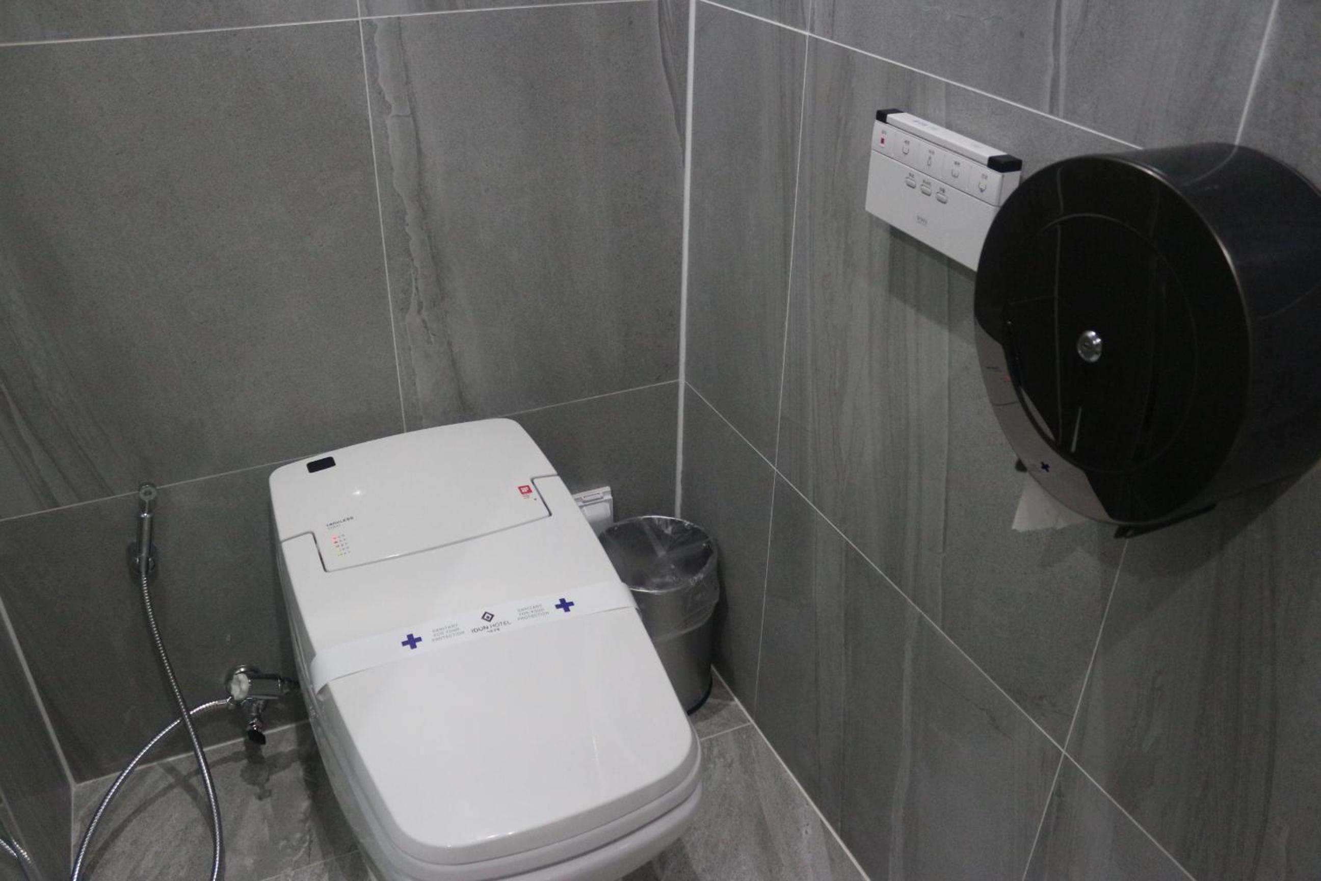 Standard Double Room - Photo 4