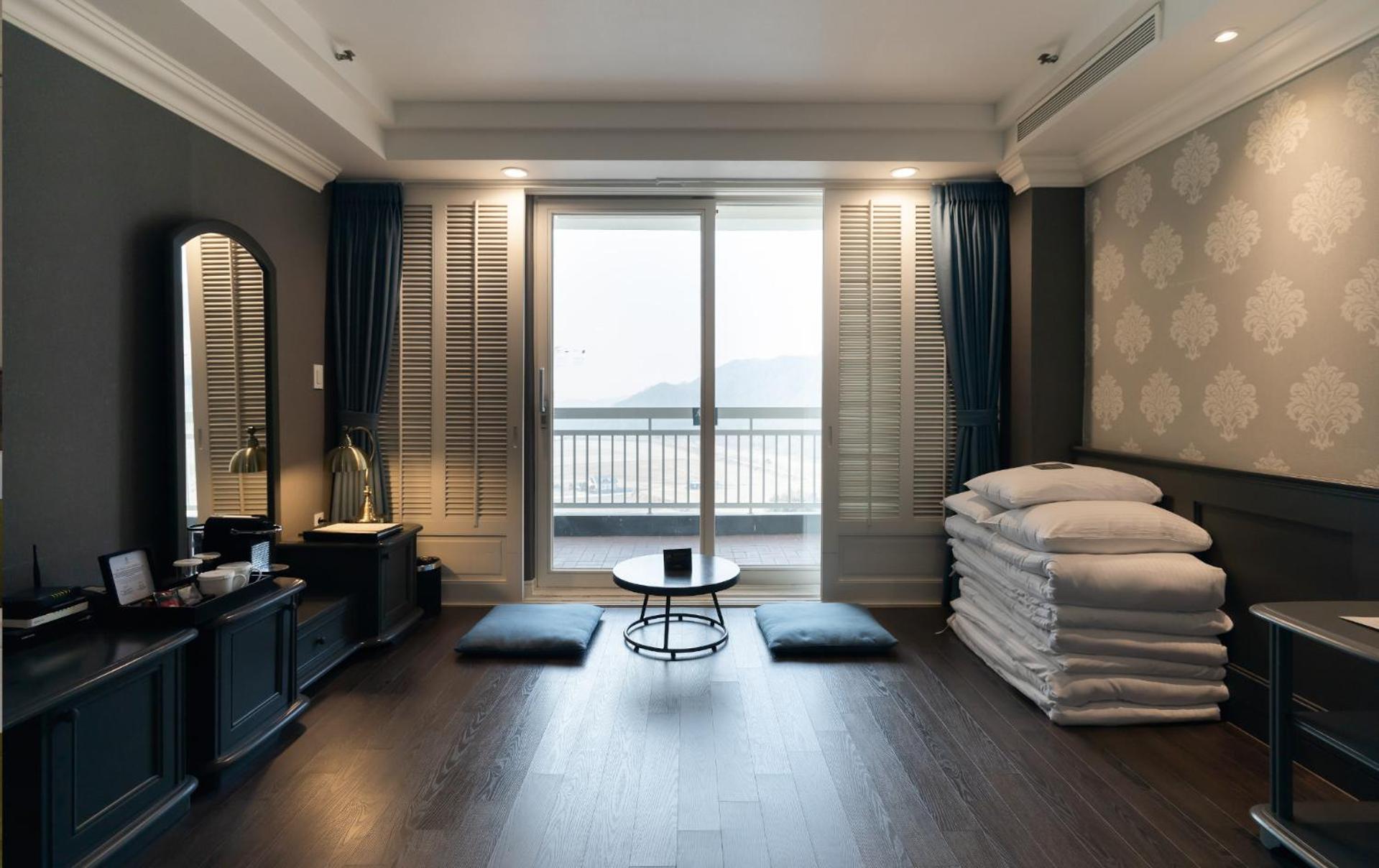 Premier Ondol Room(Korean-Style)