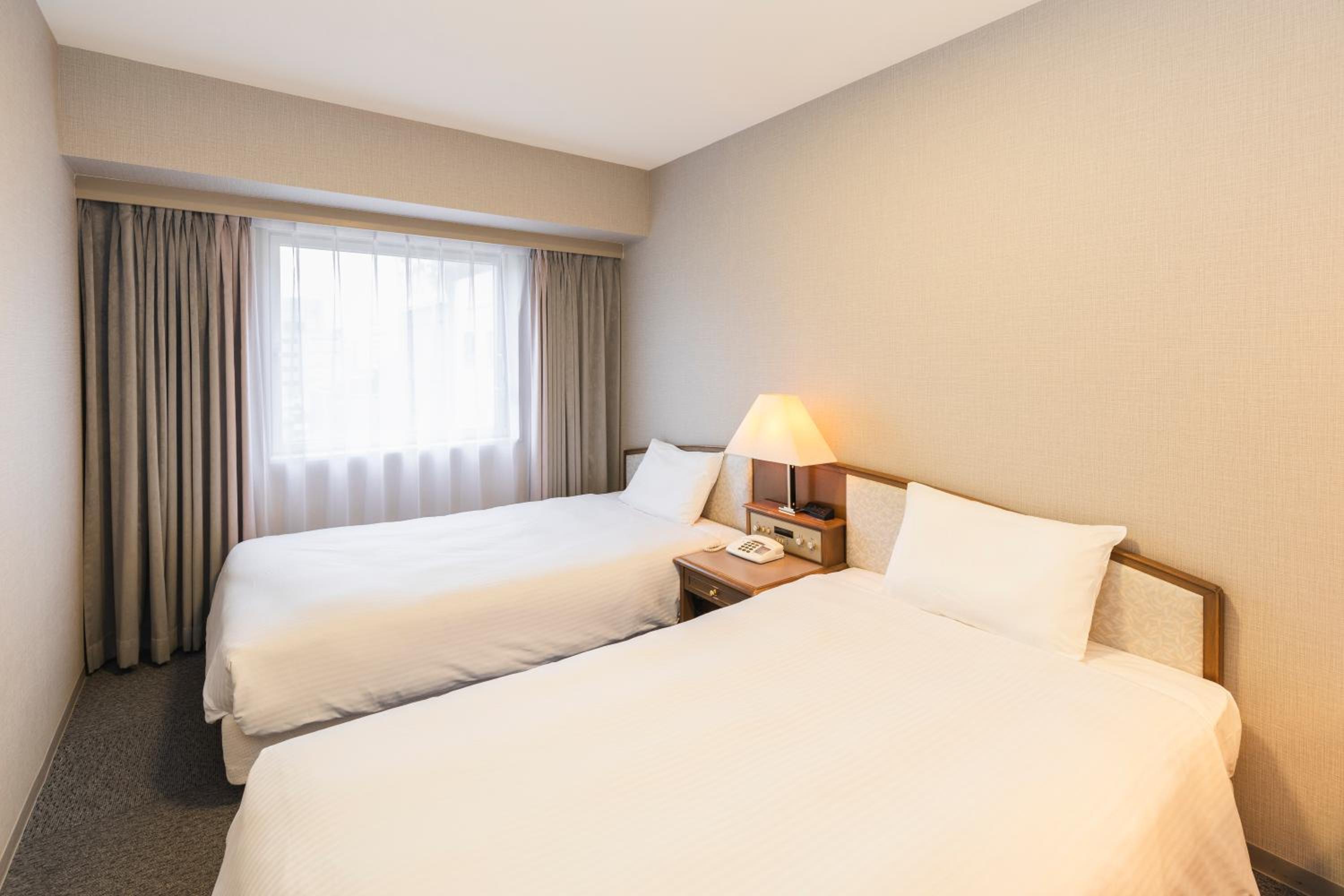 Standard Twin Room - Non-Smoking