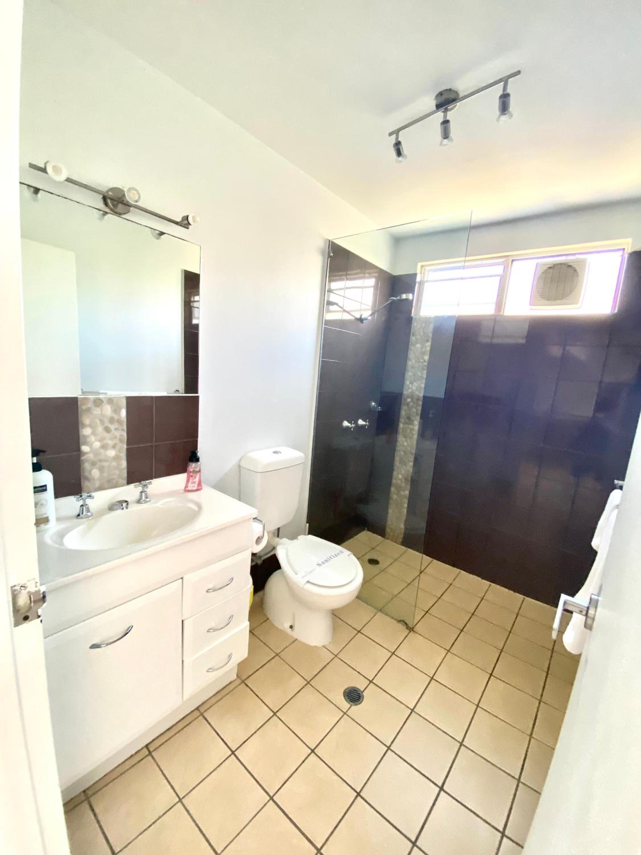 Apartment with Pool View  - Photo 2