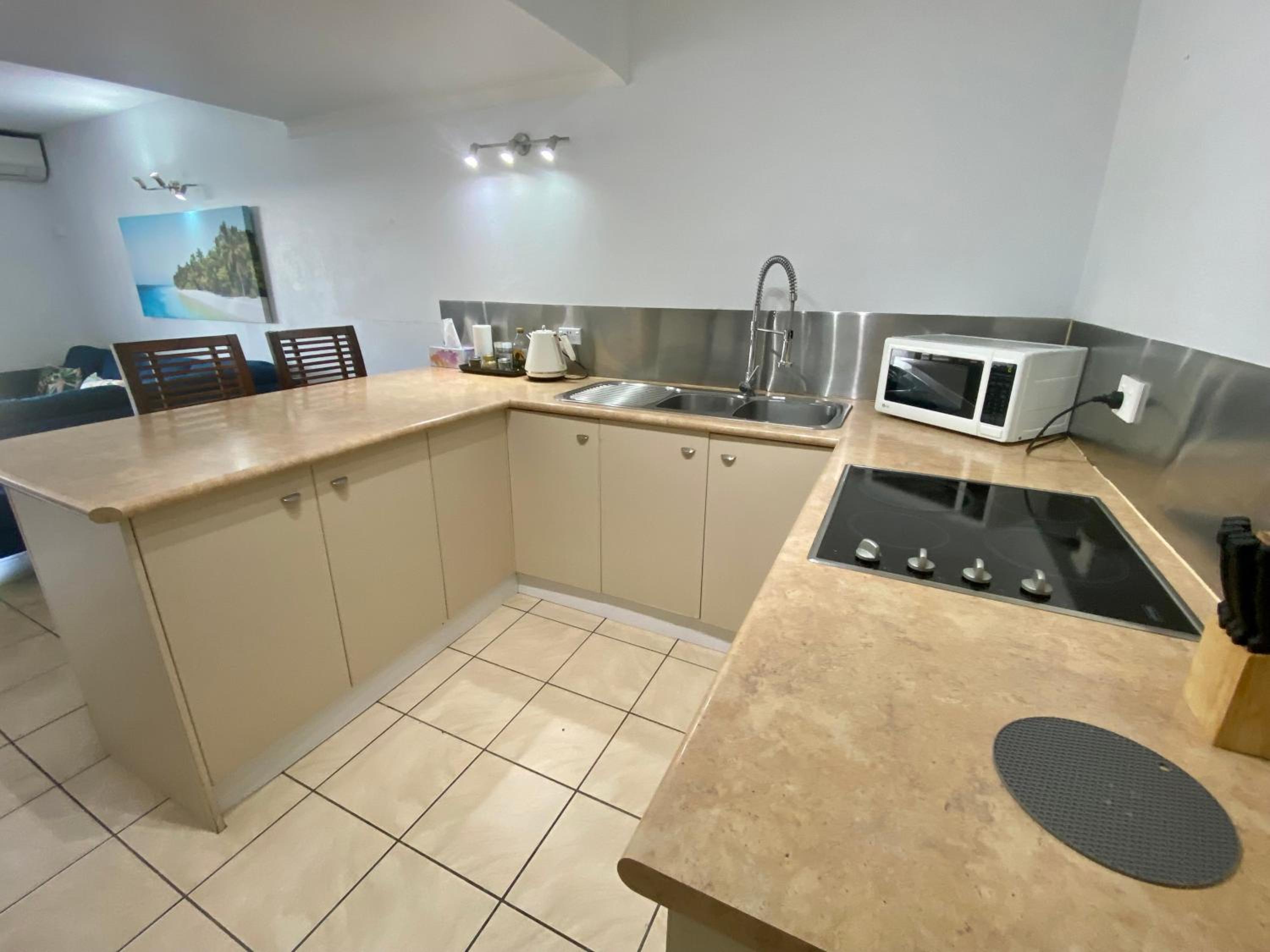 Superior Two-Bedroom Apartment - Photo 7