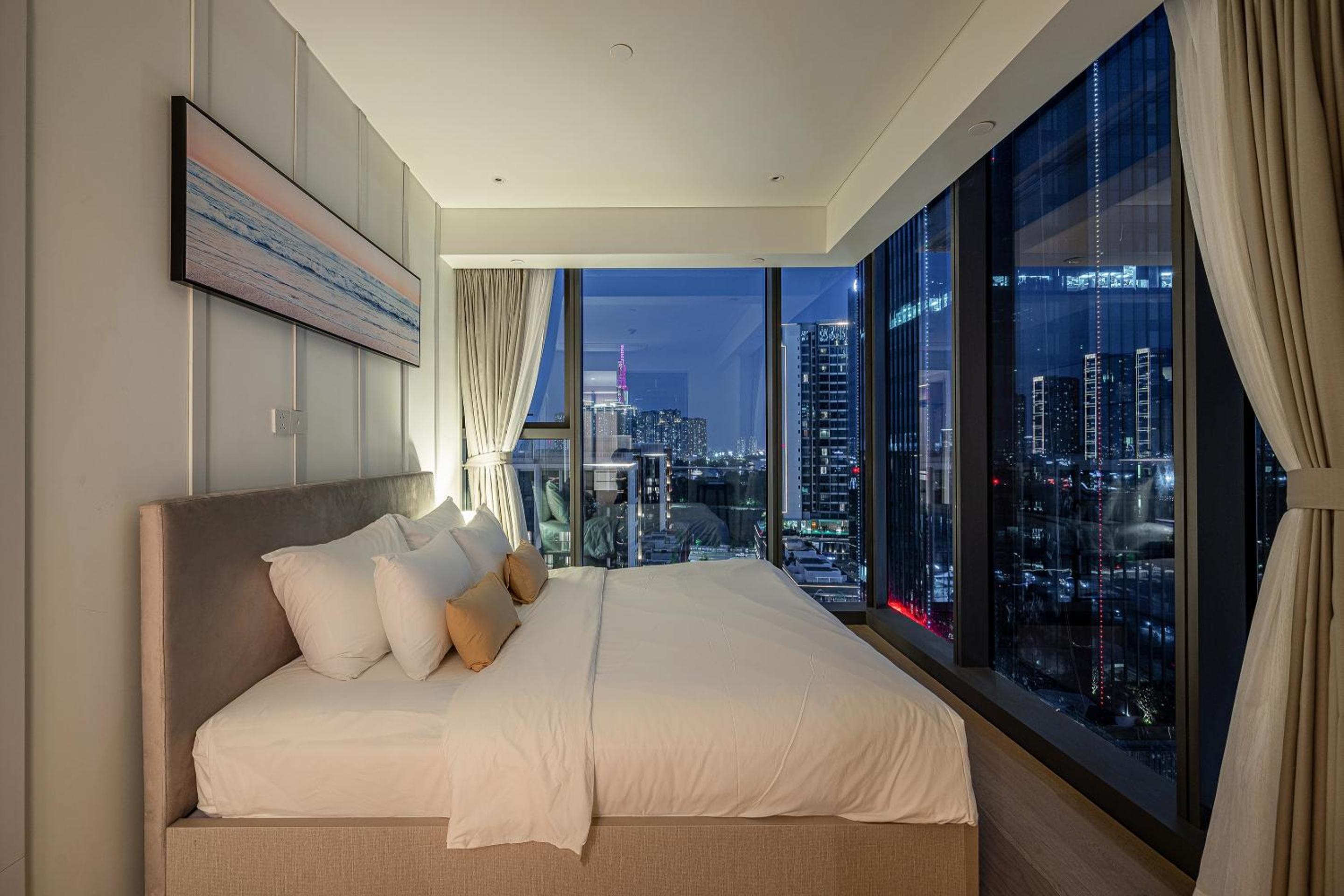Two-Bedroom Deluxe Apartment with Harbor View photo 1