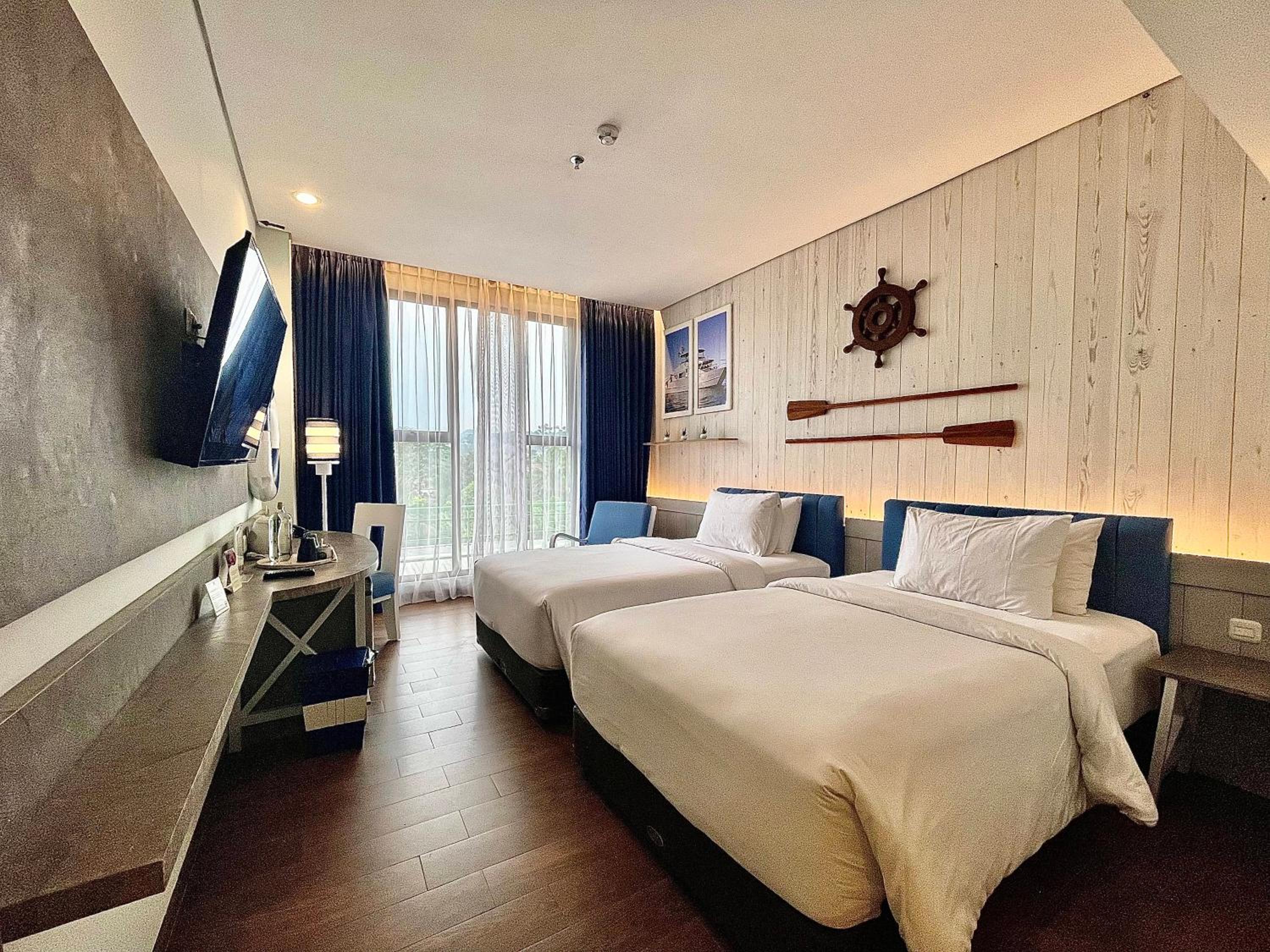Summer Deluxe Room - Twin bed