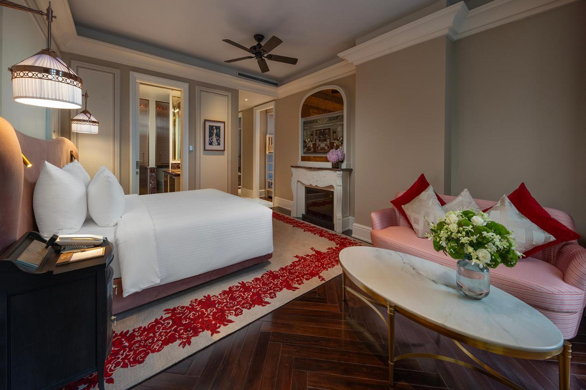 Family Room - Photo 4