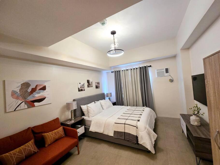 One-Bedroom Apartment photo 3
