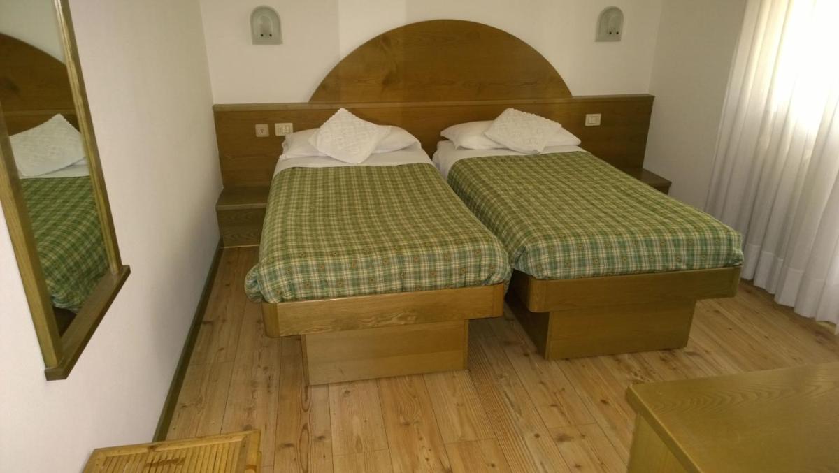 Standard Twin Room photo 1