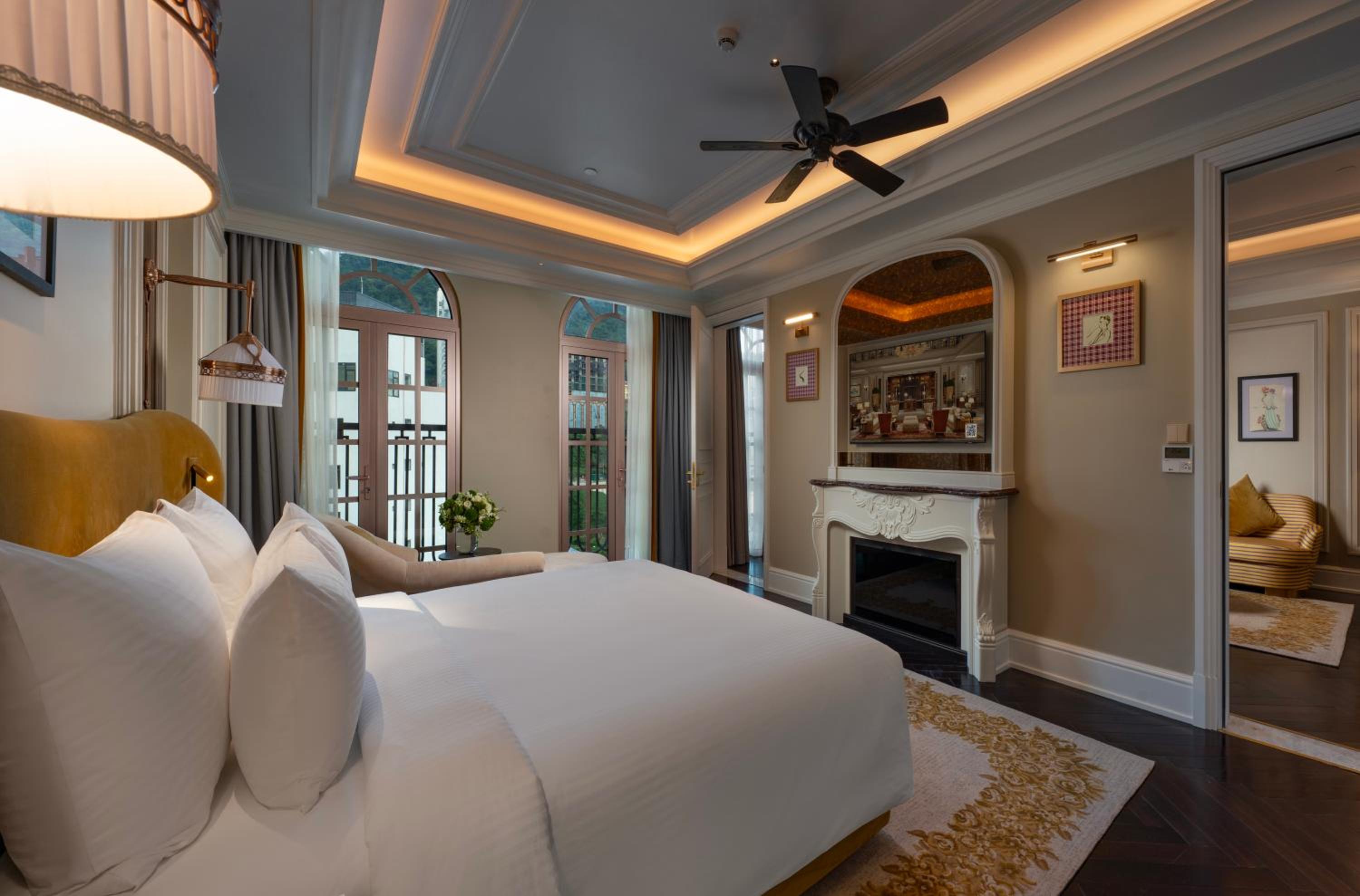 Superior King Suite