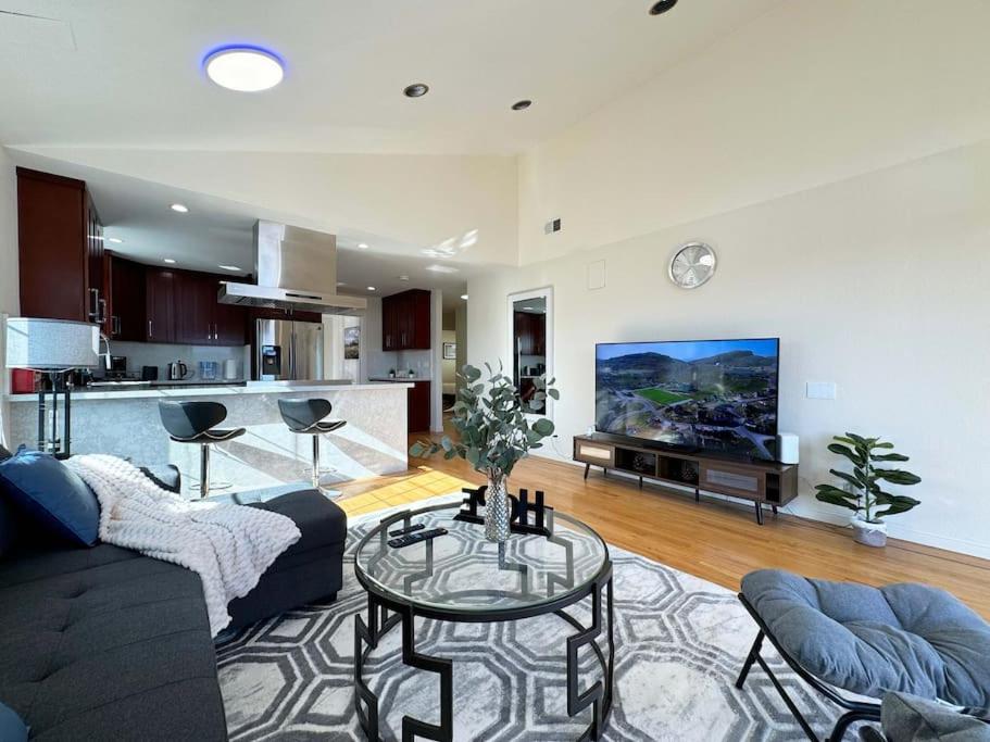 Three-Bedroom Villa photo 1