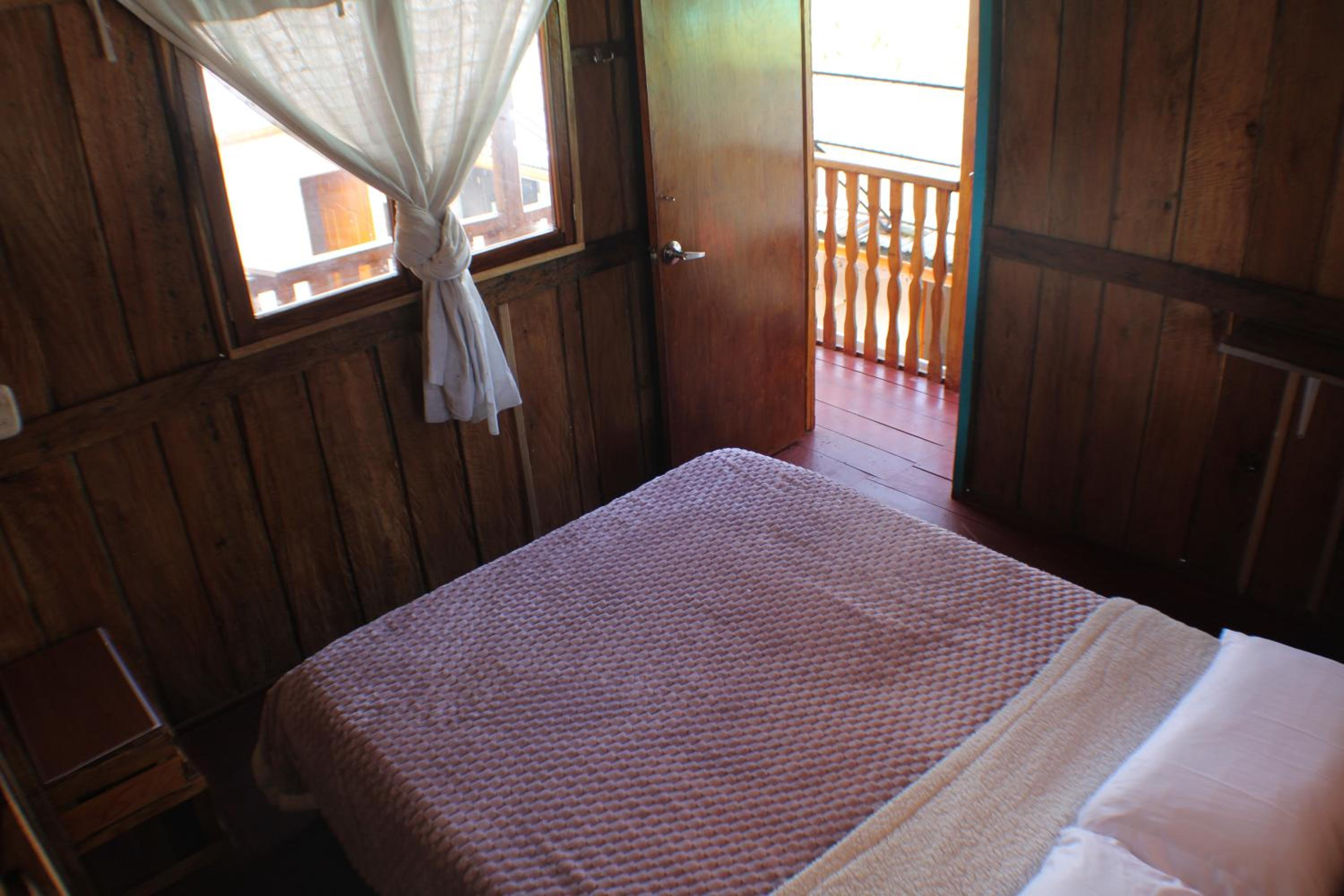 Standard Queen Room photo 2