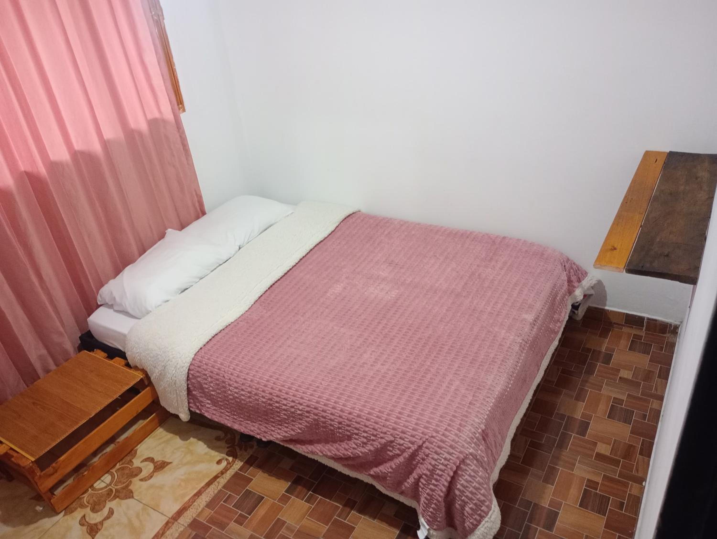 Double Room with Private Bathroom photo 3