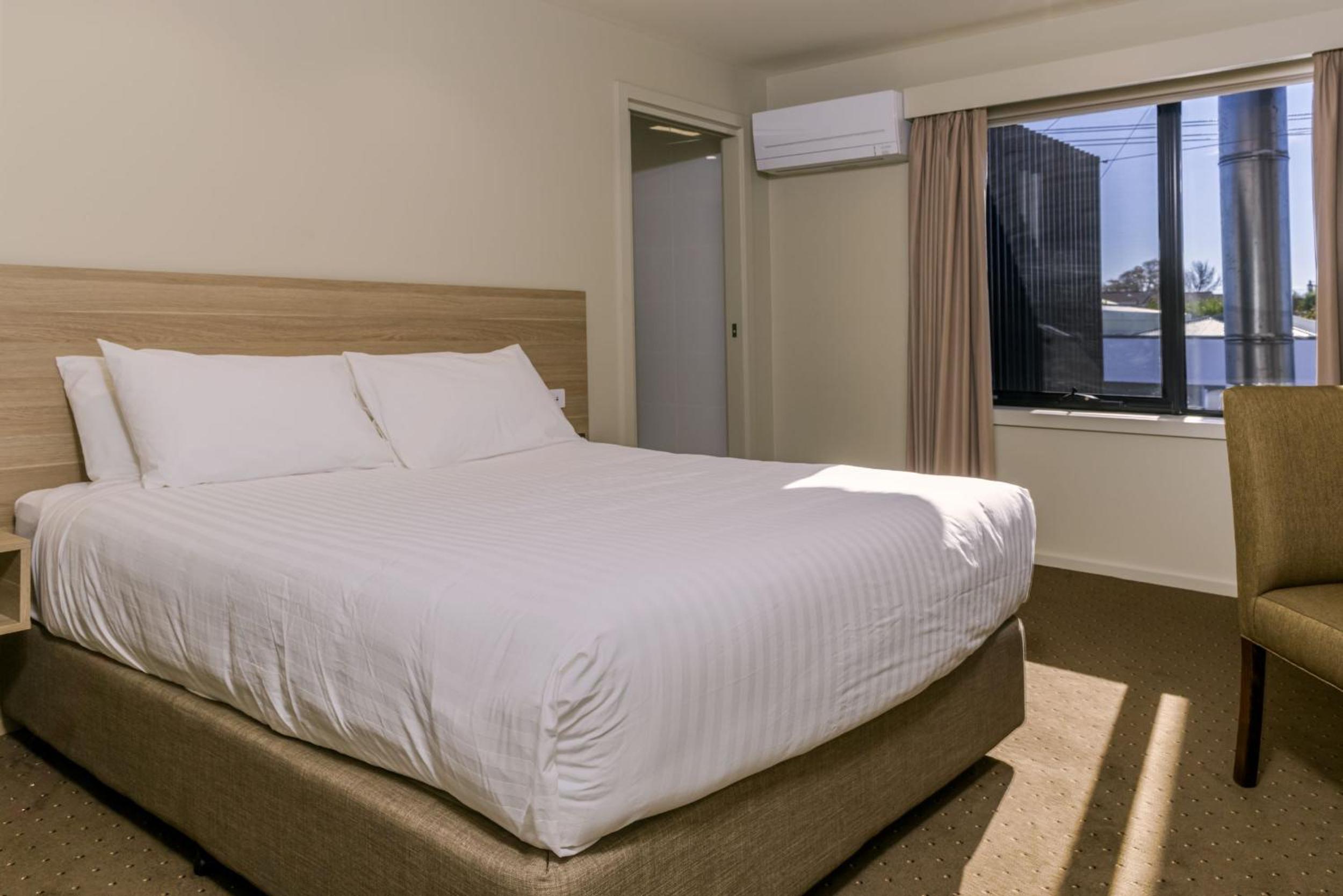 Deluxe Queen Room photo 2