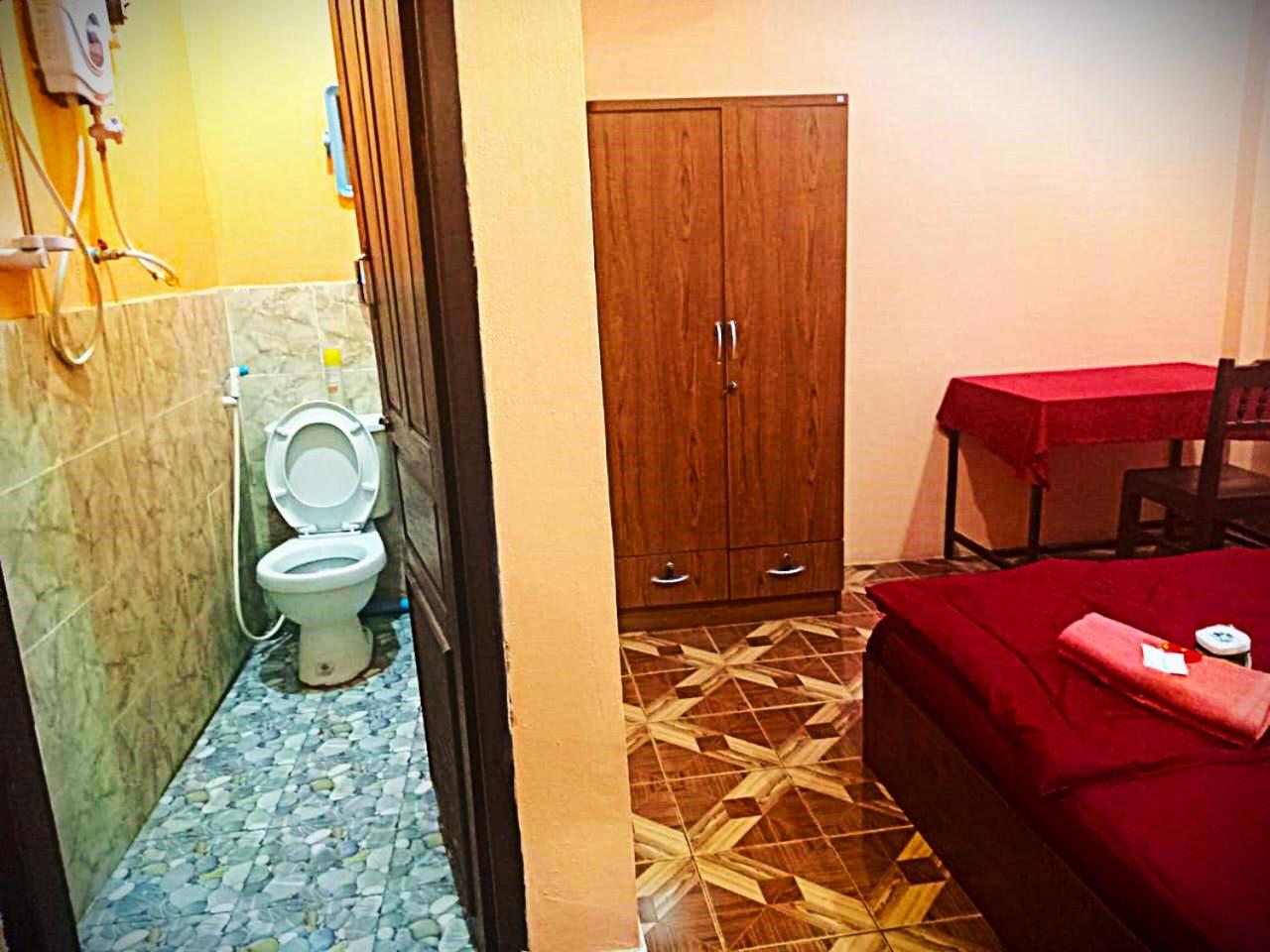 Double Room with Private Bathroom photo 1