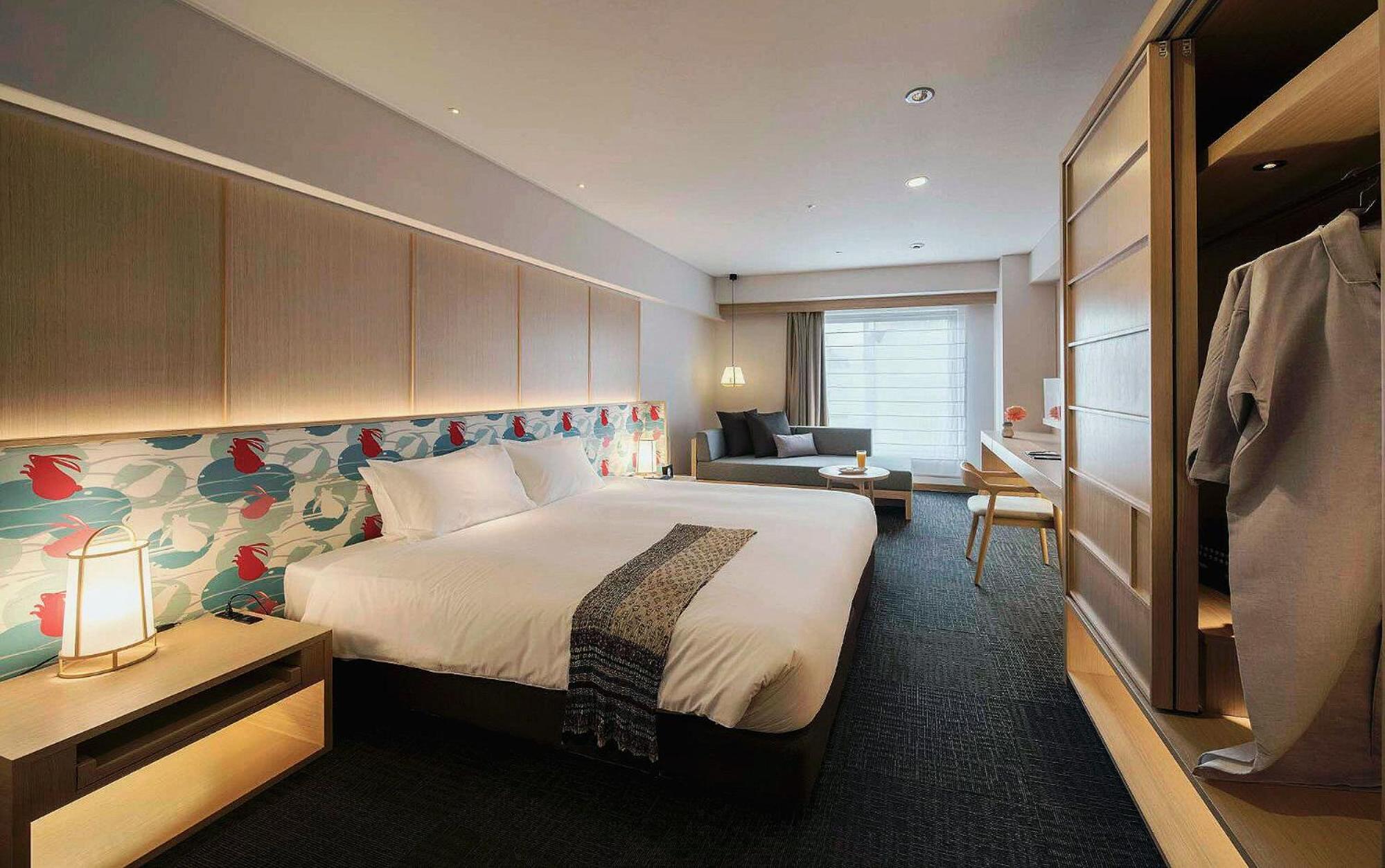 Premium King Room - Non-Smoking photo 1