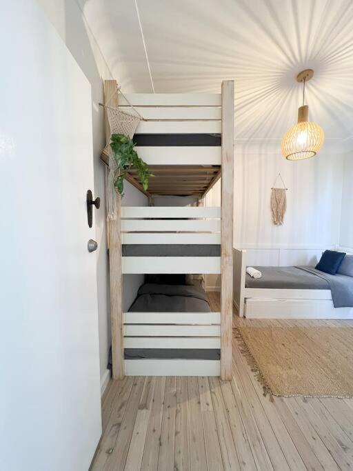 Three-Bedroom House photo 2