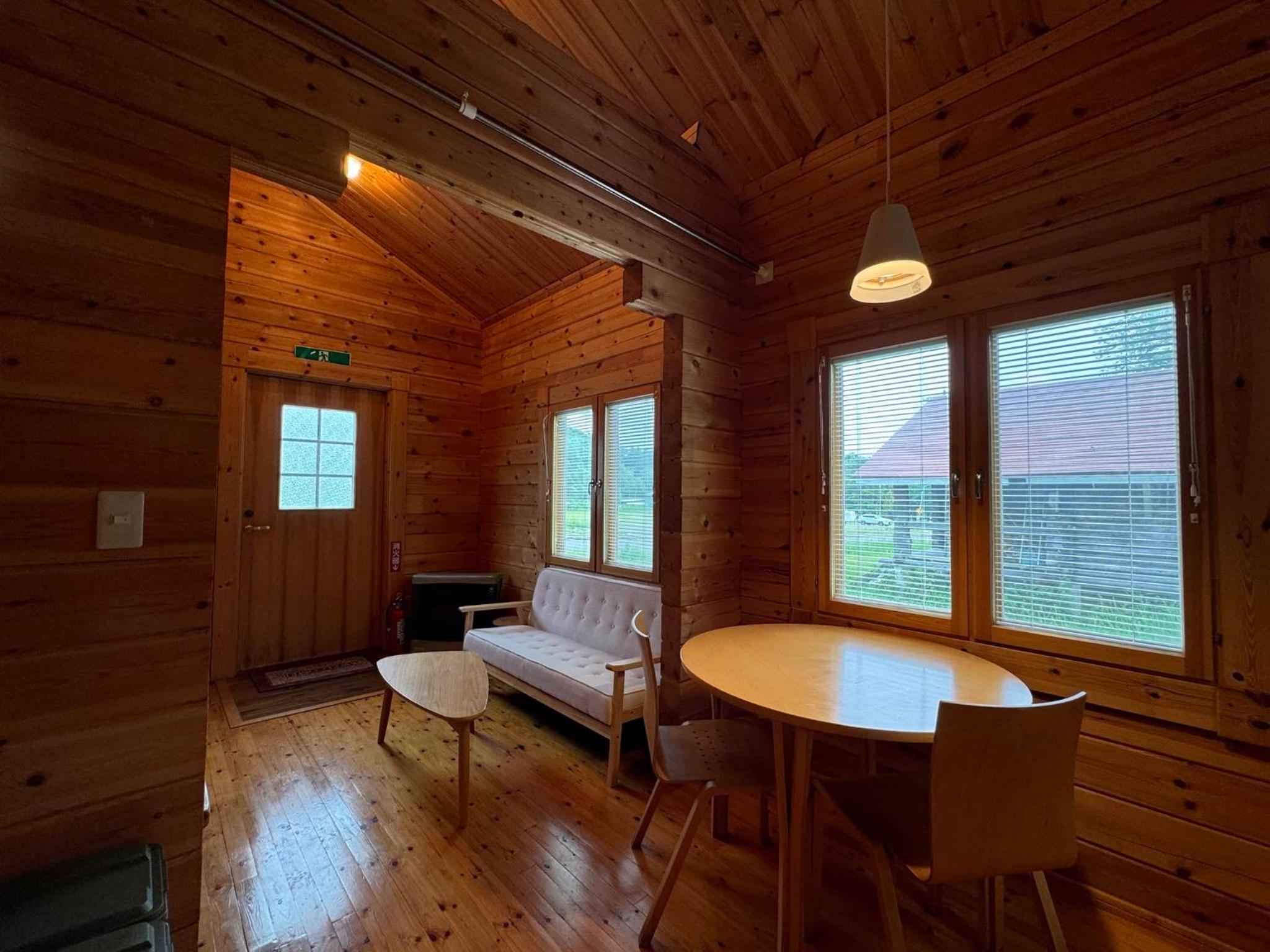 One-Bedroom House photo 3