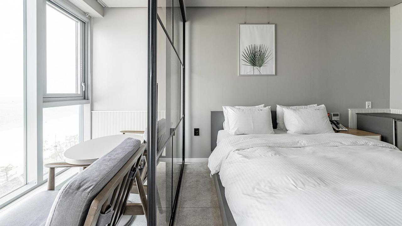 Standard Double Room with Sea View photo 2