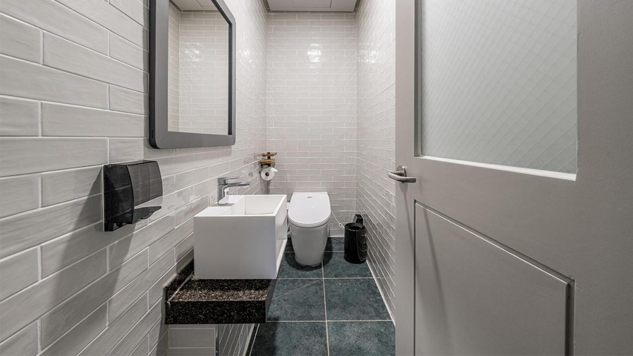 Deluxe Premier with Ocean View - Photo 5