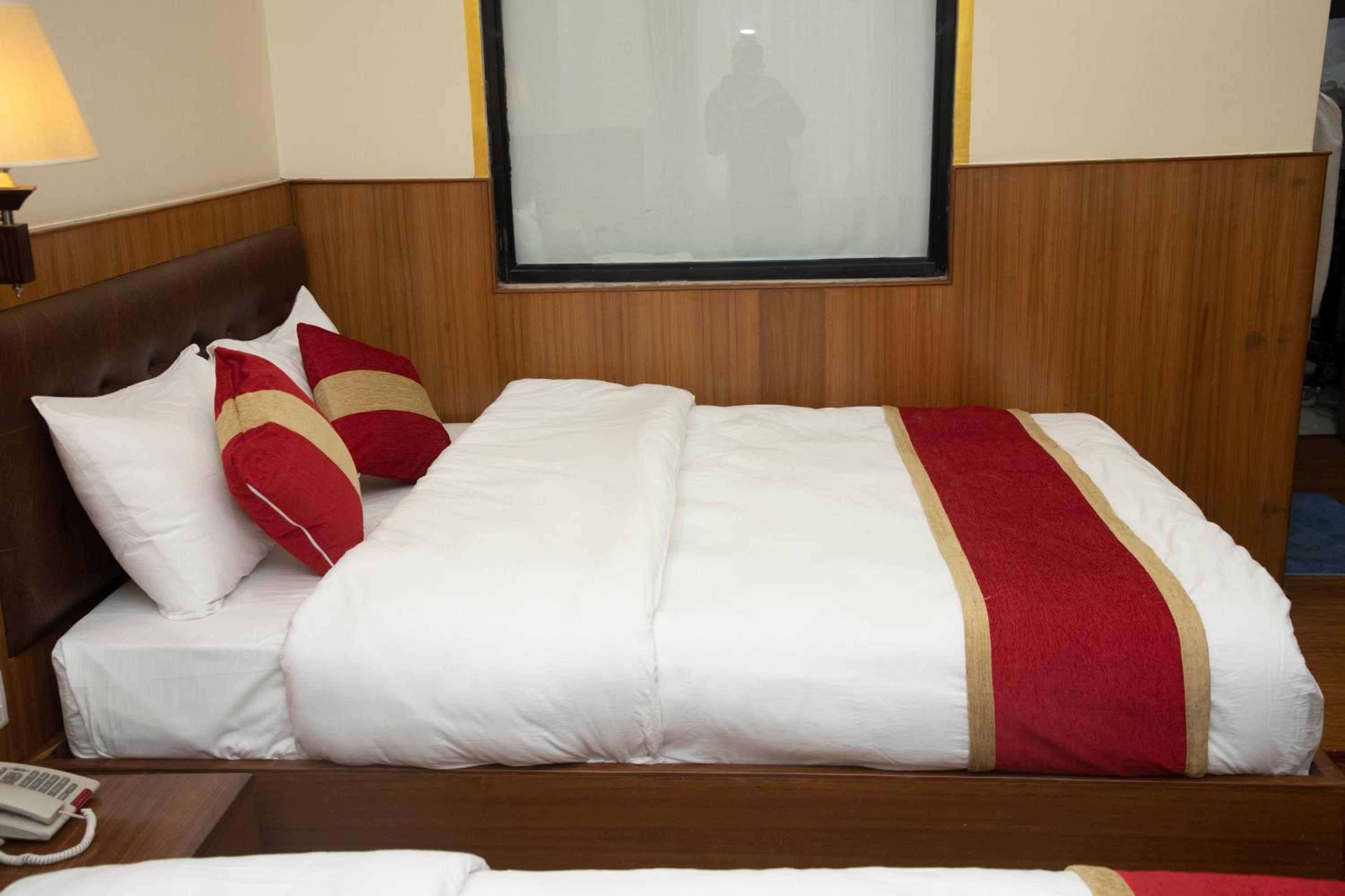Deluxe Double Room photo 3
