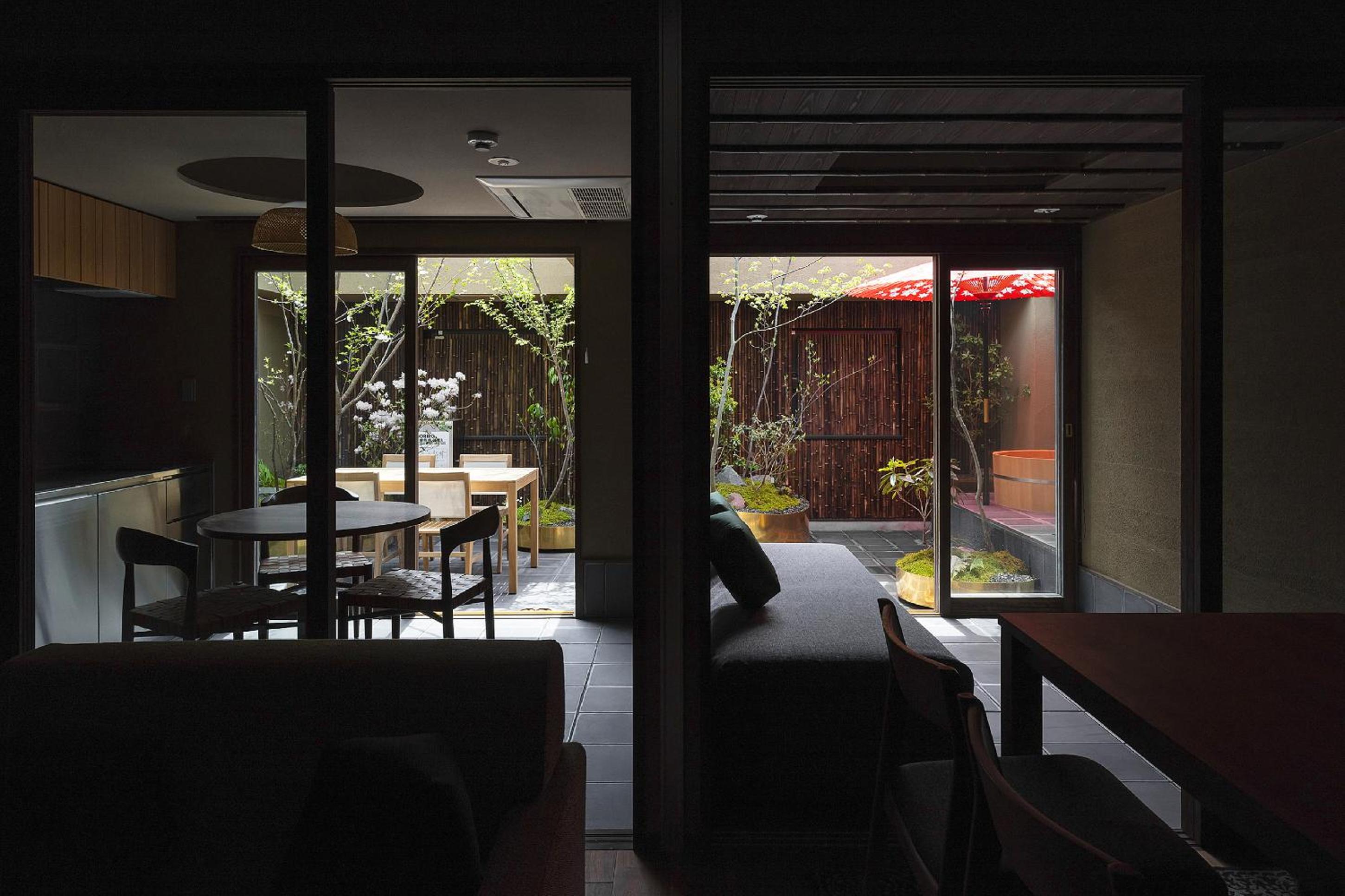 Deluxe Room with Kitchen - Non-Smoking