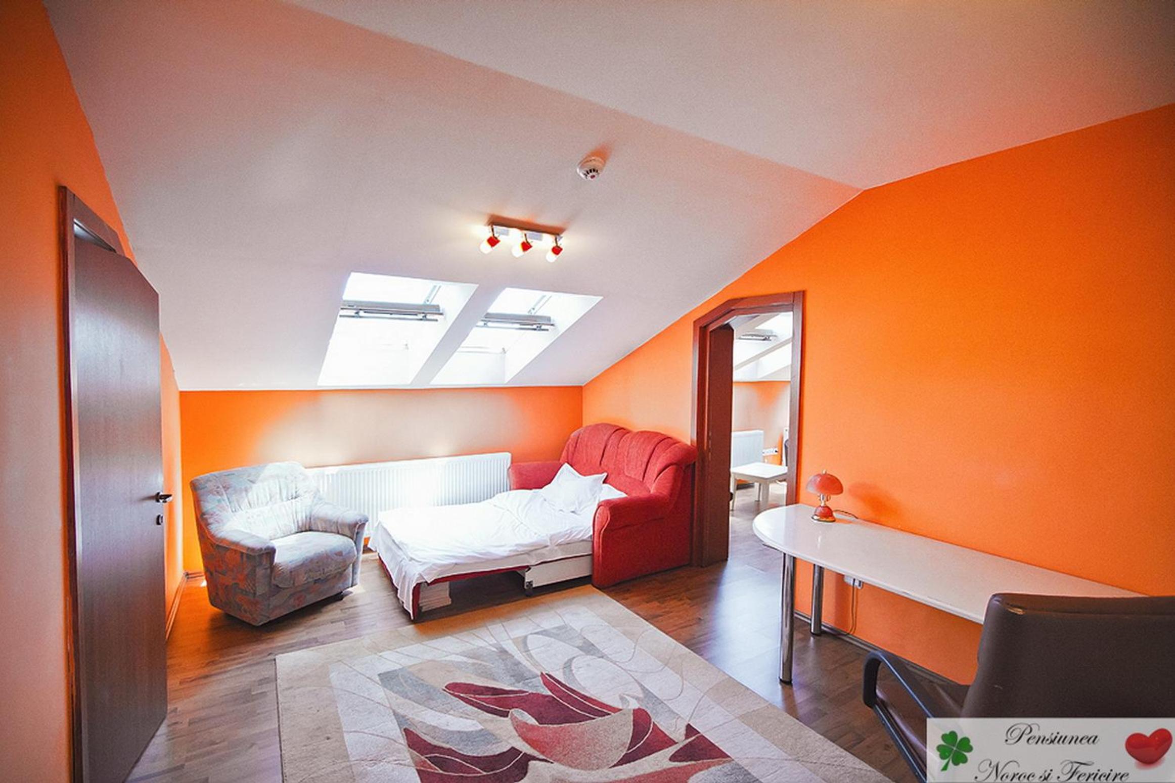 Apartment - Photo 3