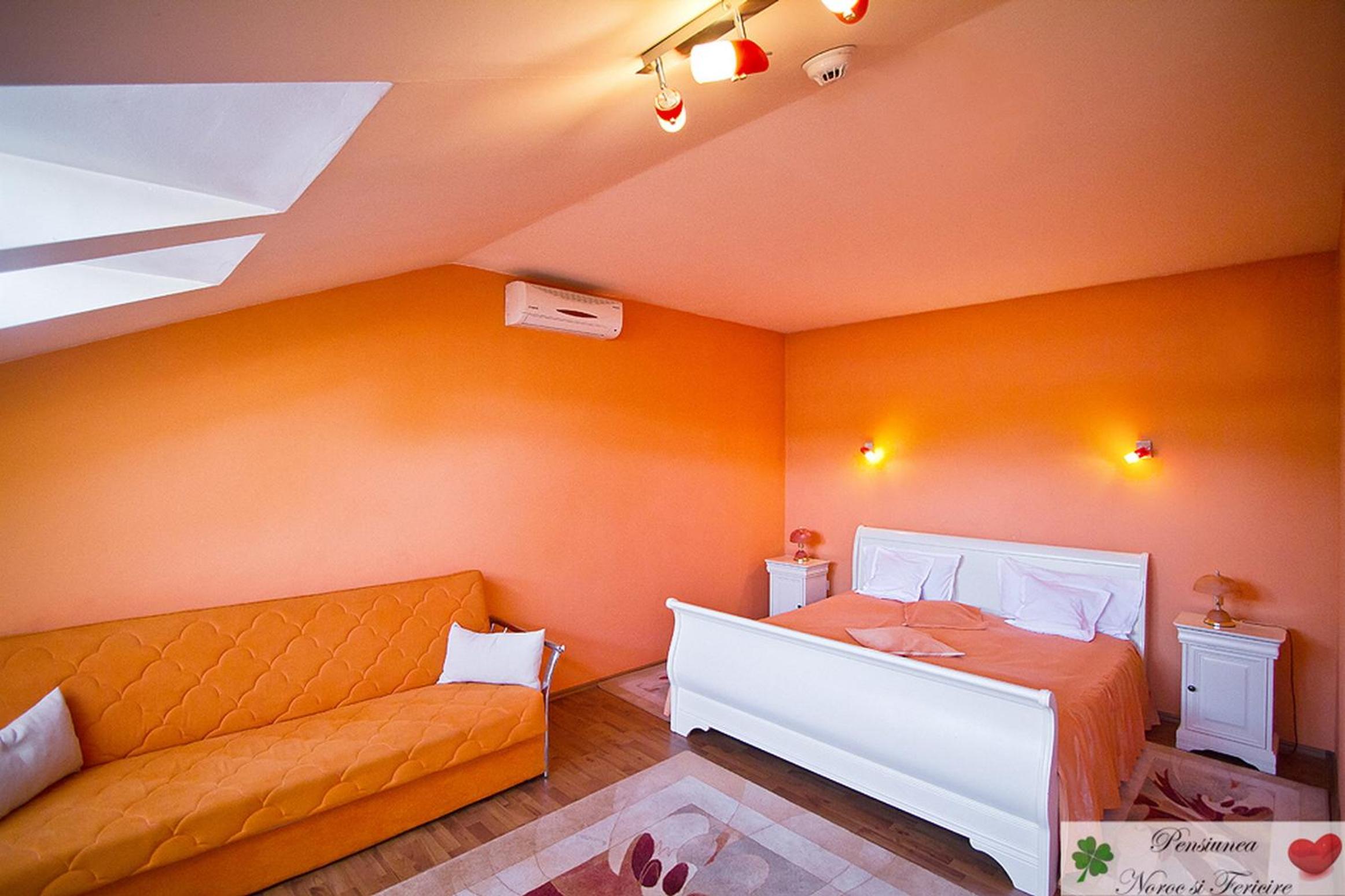 Apartment - Photo 4