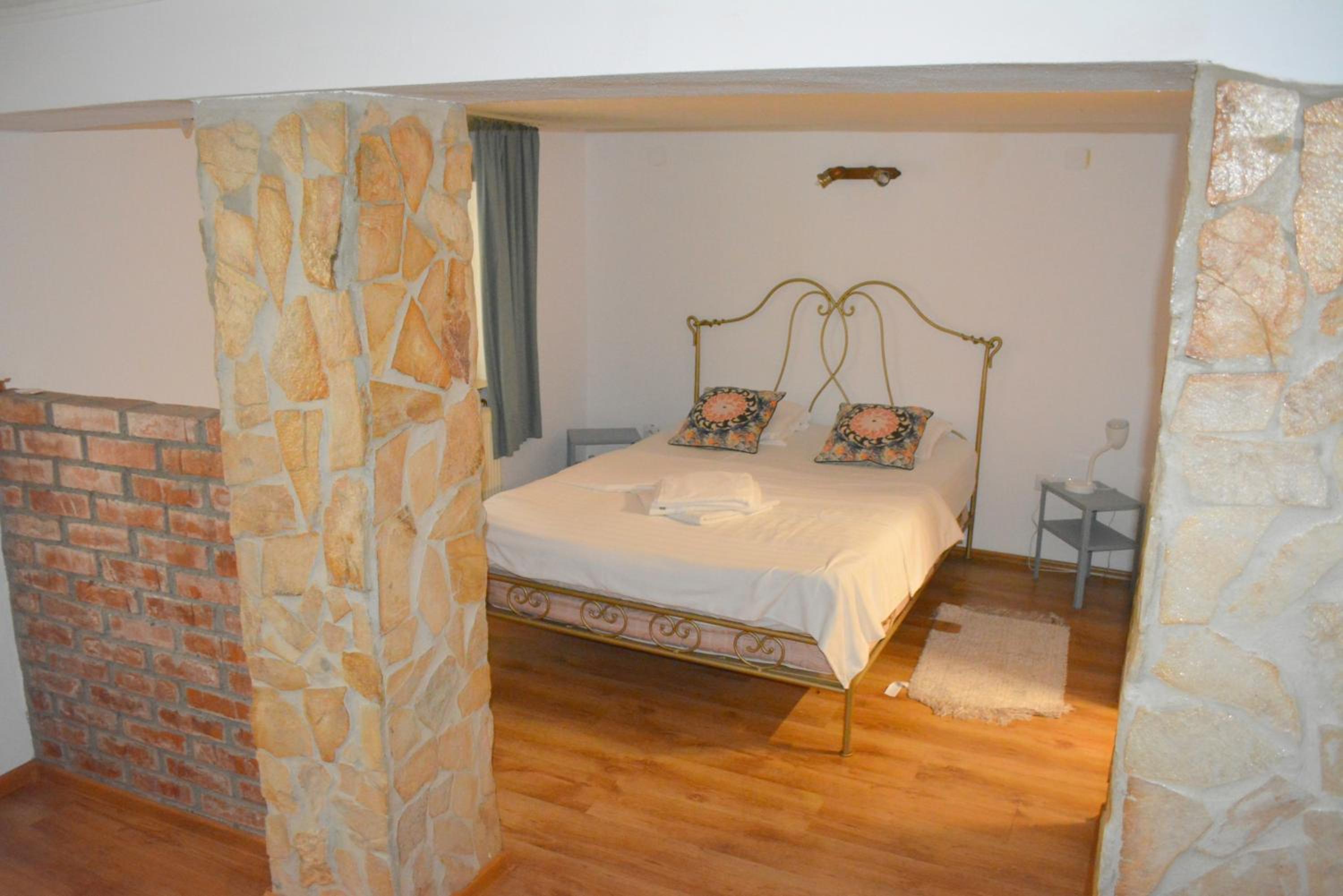 Two-Bedroom Deluxe Apartment photo 2