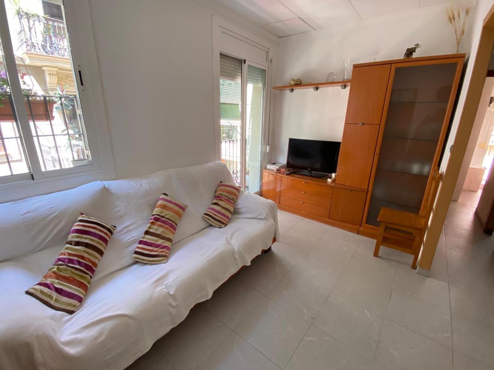 Two-Bedroom Deluxe Apartment with Balcony photo 3
